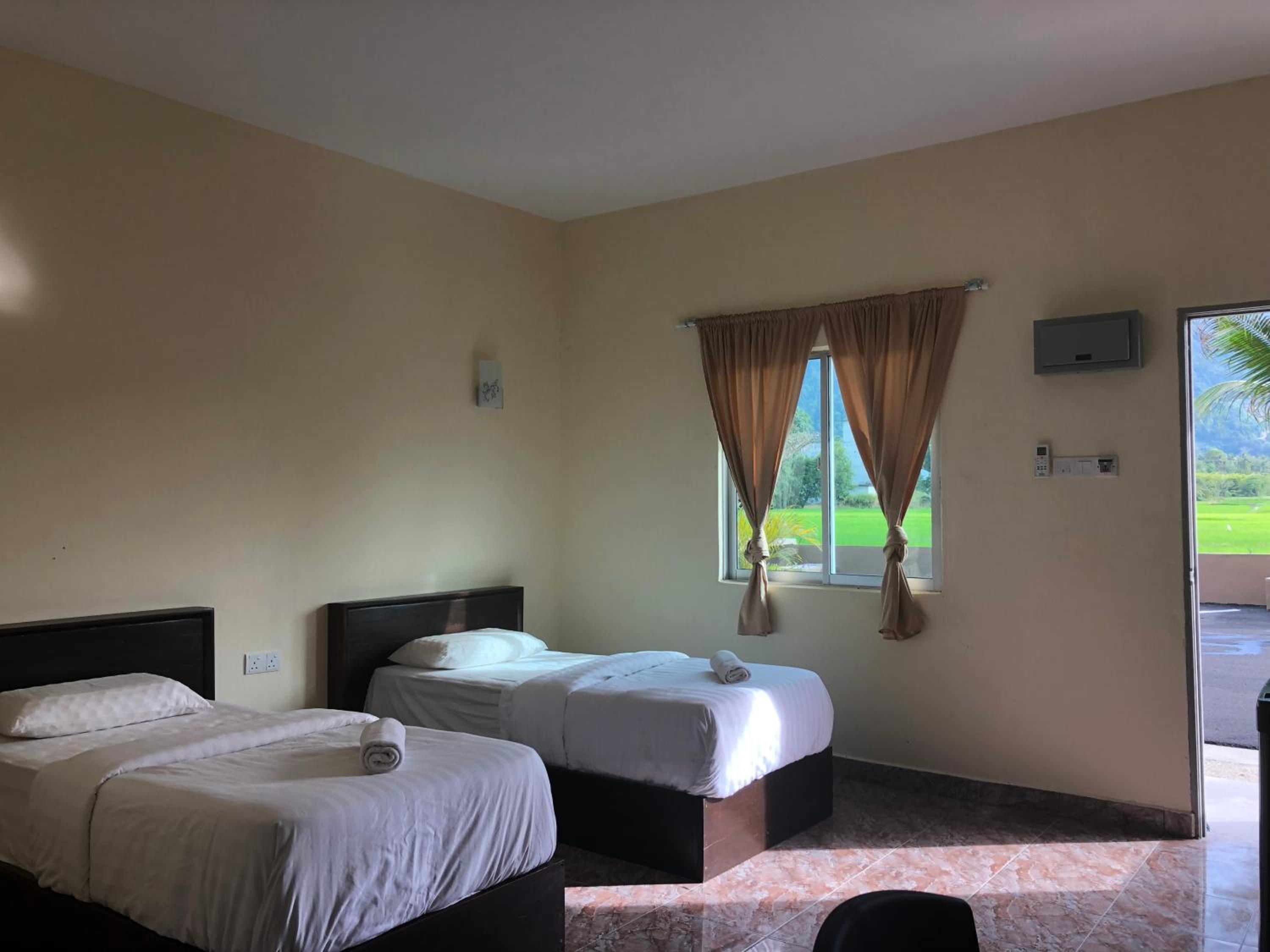 Superior Twin Room