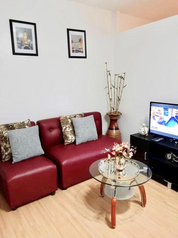 One-Bedroom Apartment - Photo 3