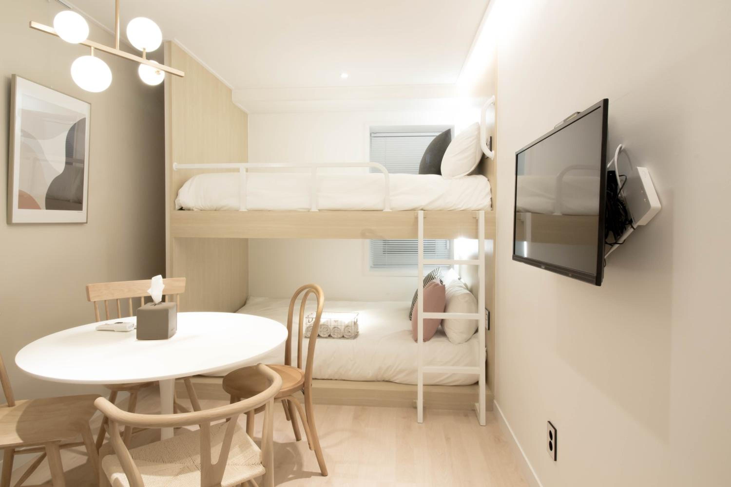 Quadruple Room - Photo 26