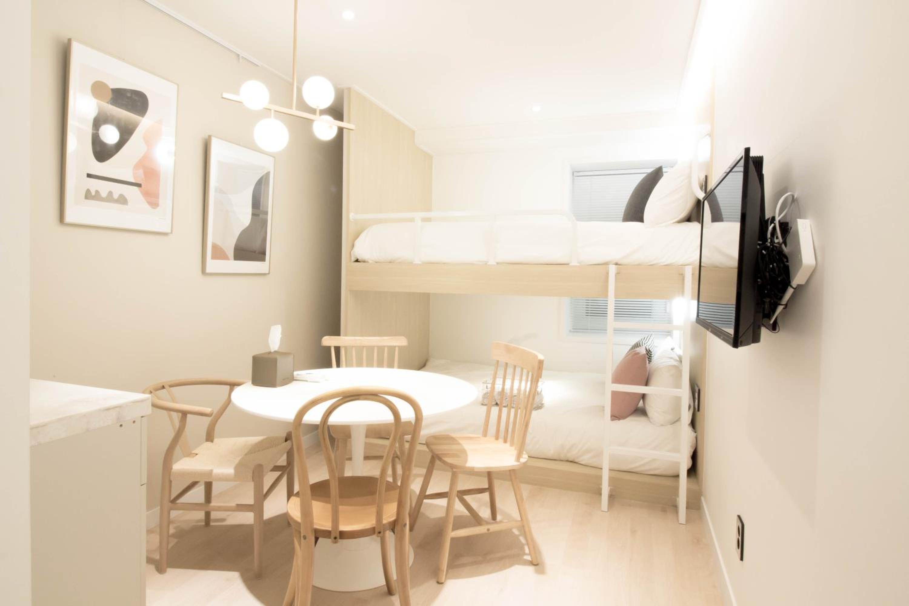 Quadruple Room - Photo 27