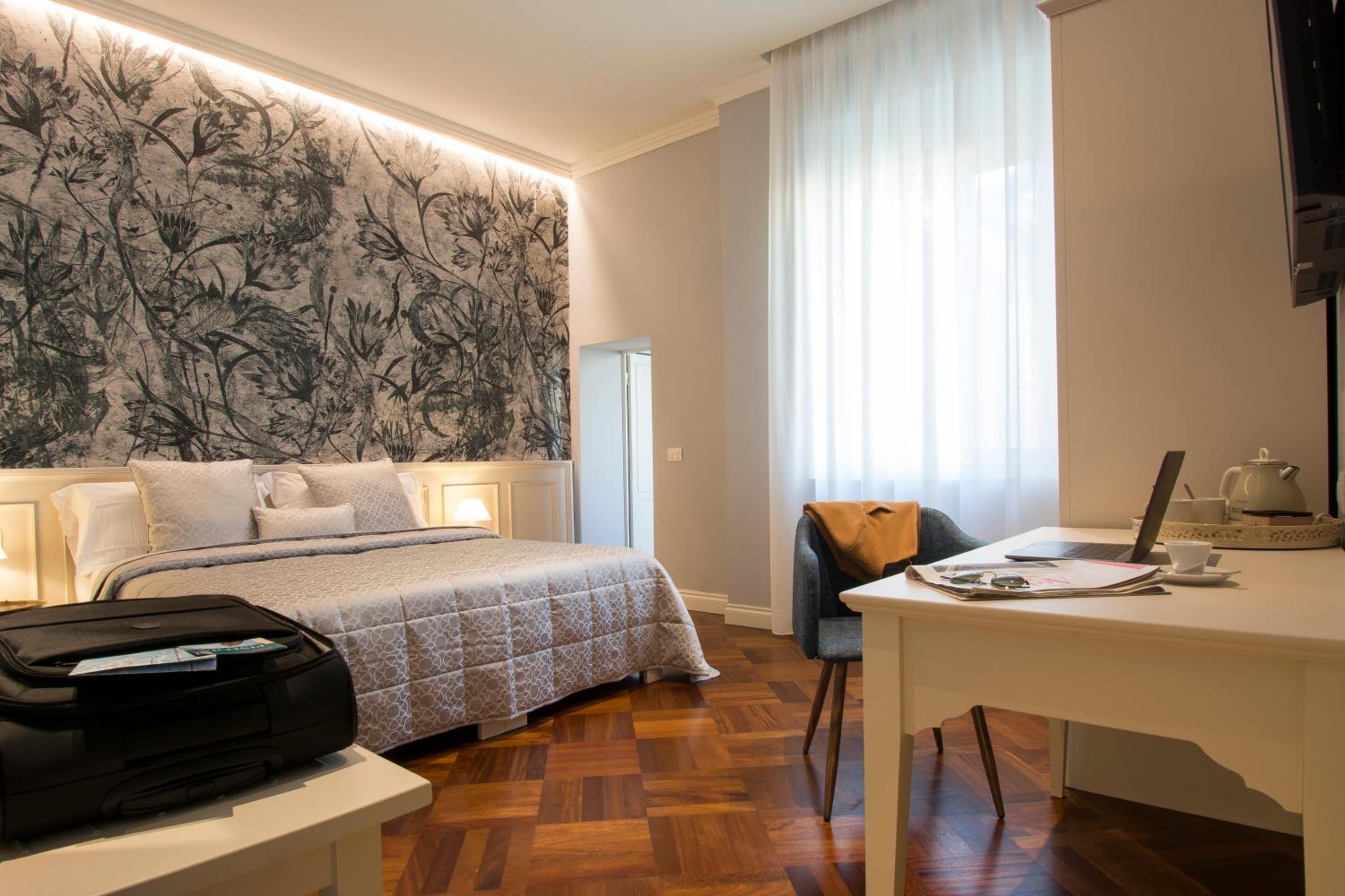 Double or Twin Room - Photo 1