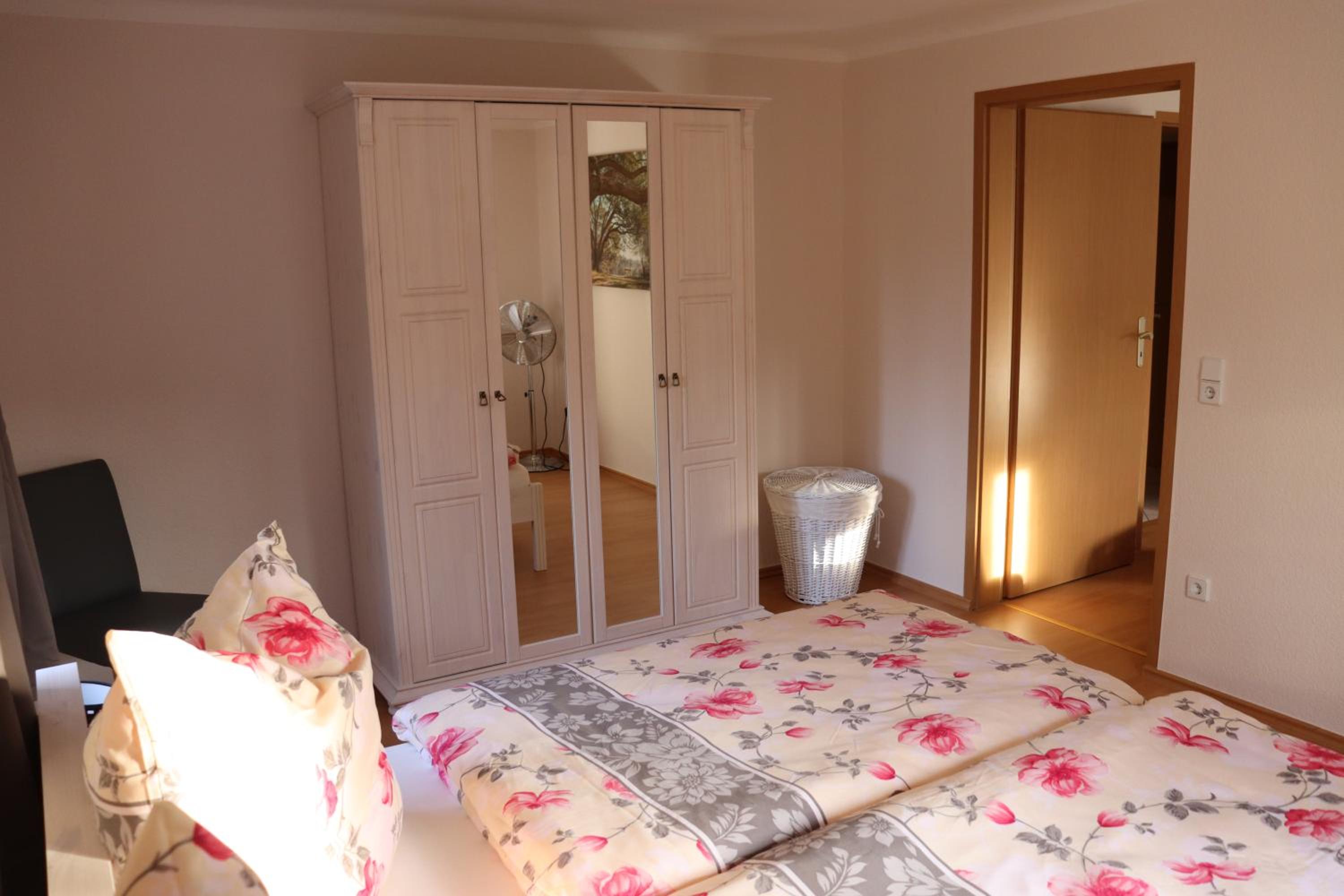 One-Bedroom Apartment - Photo 9