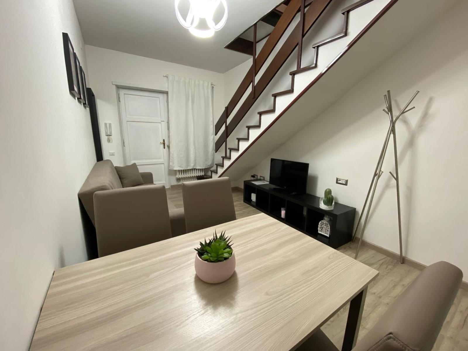 One-Bedroom Apartment with Garden View - Split Level photo 2