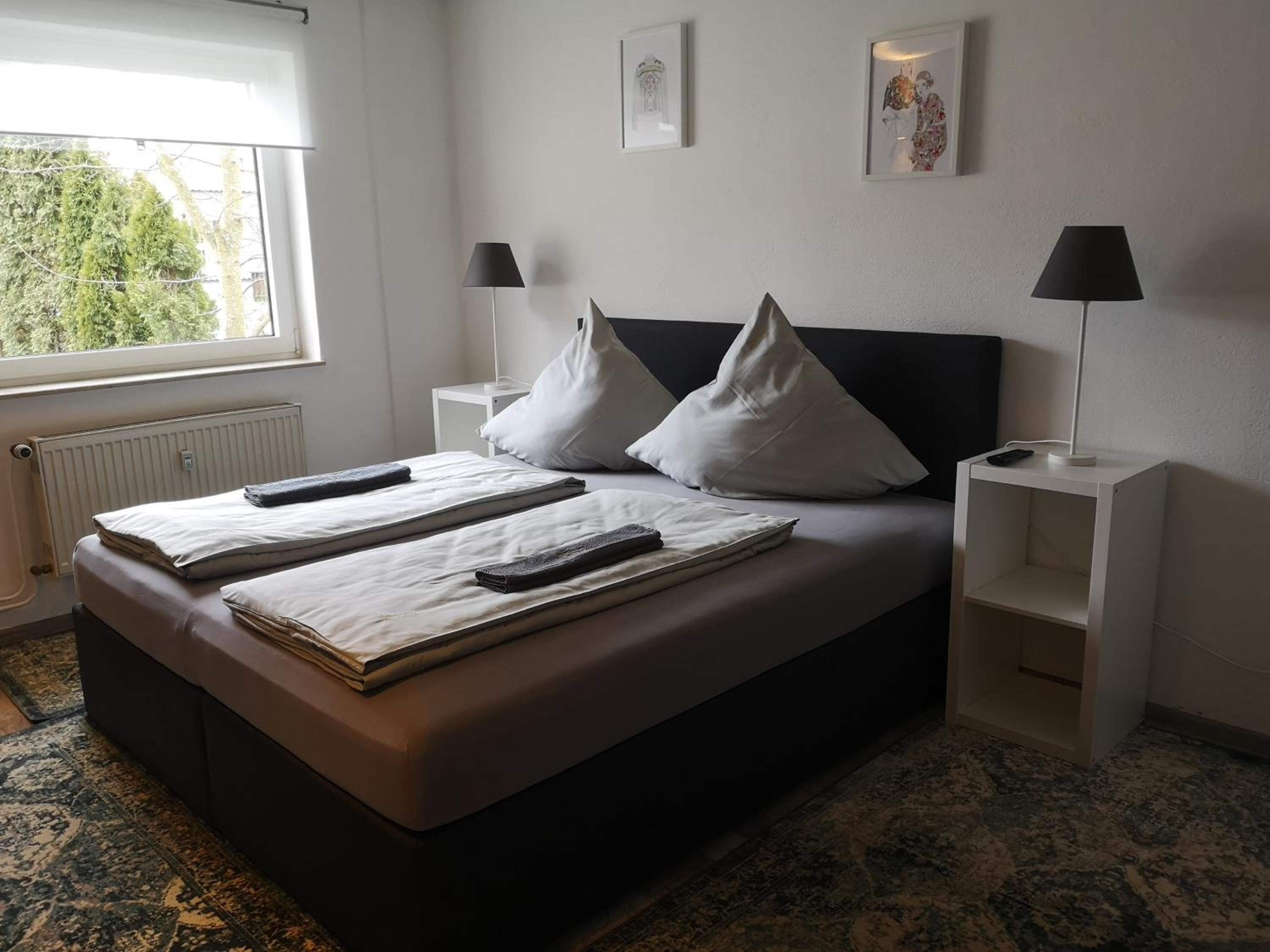 Three-Bedroom Apartment - Photo 7