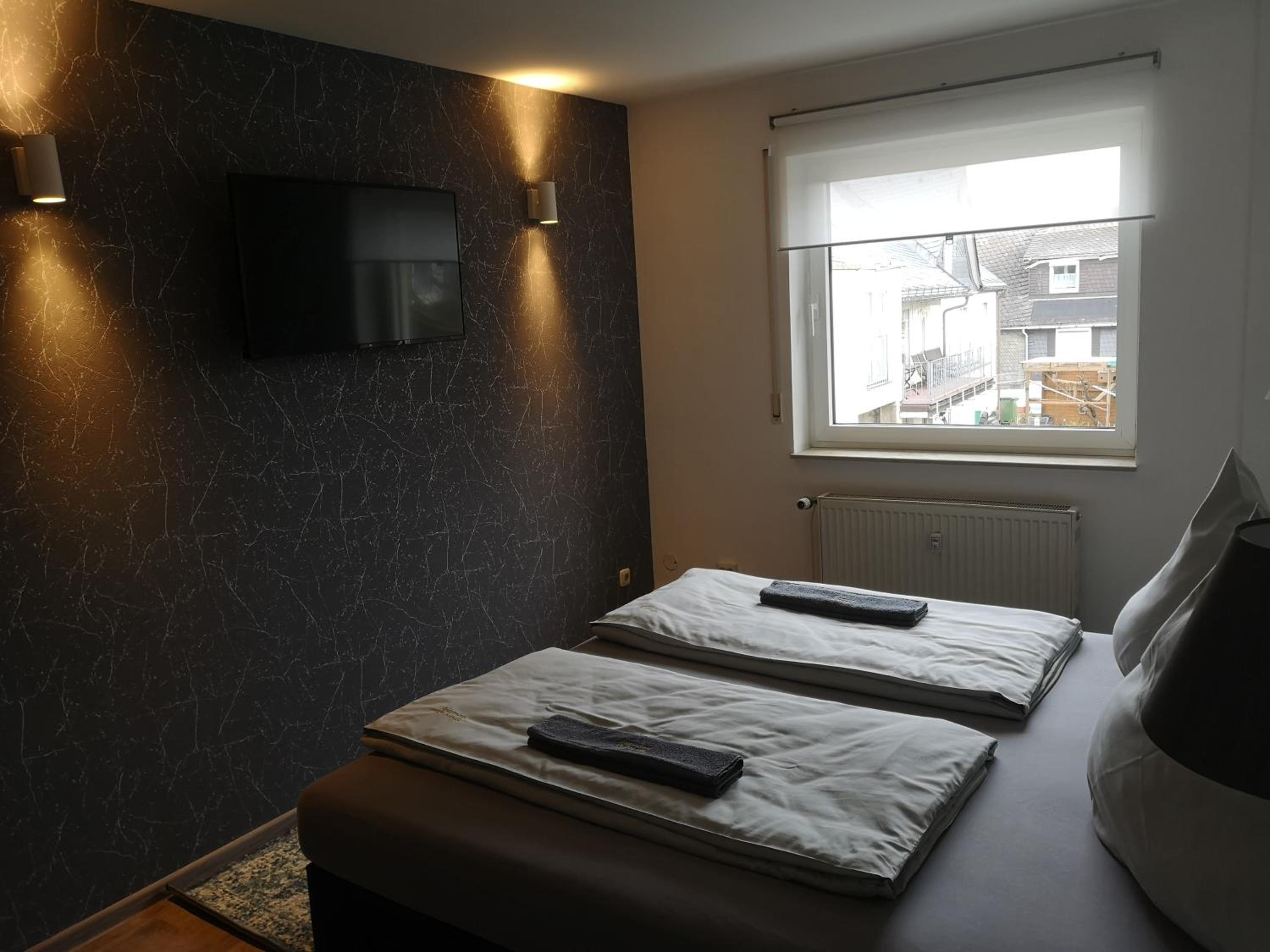 Three-Bedroom Apartment - Photo 15