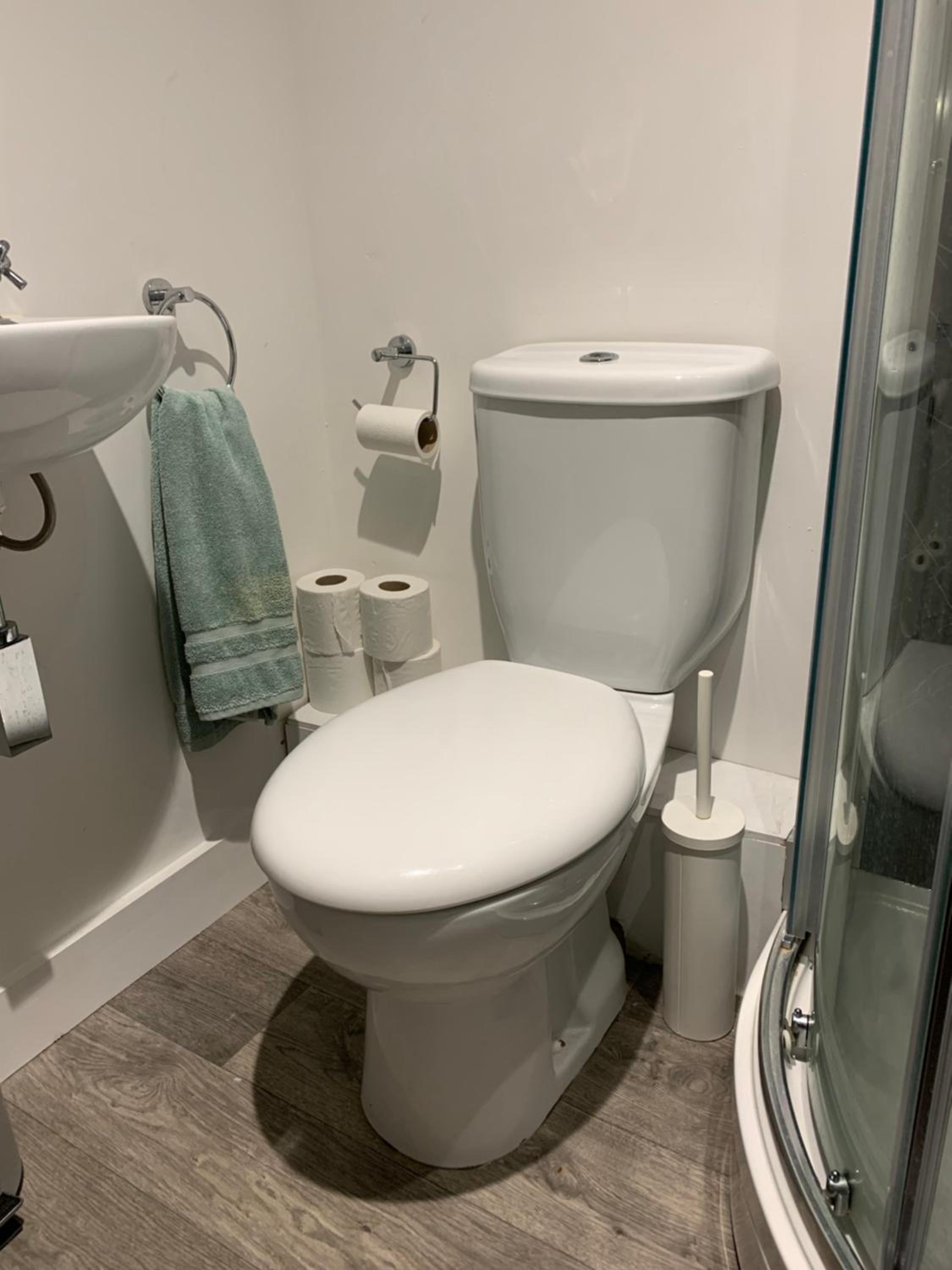 Double Room with Private Bathroom photo 2
