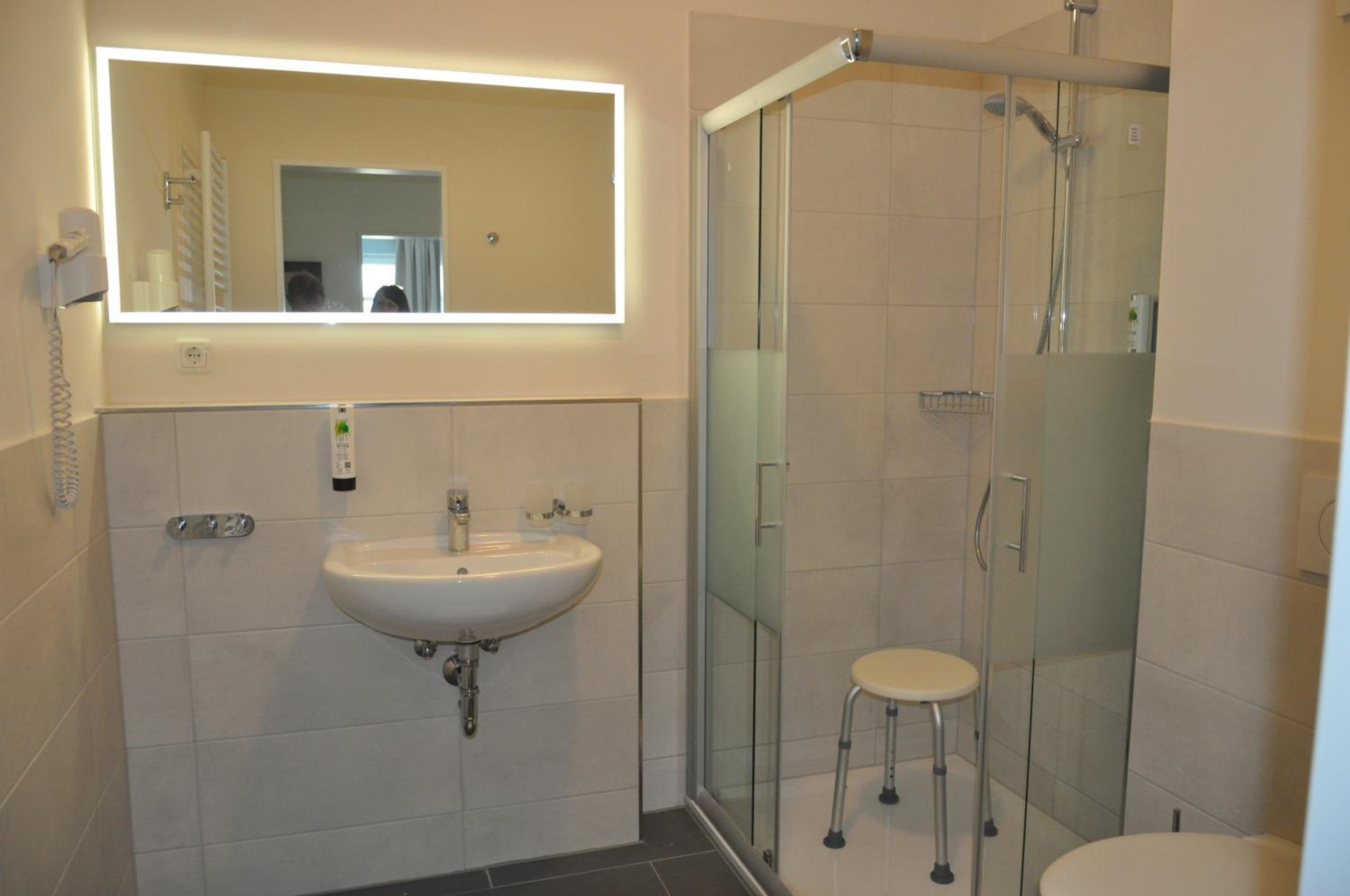 Two-Bedroom Apartment - Photo 3