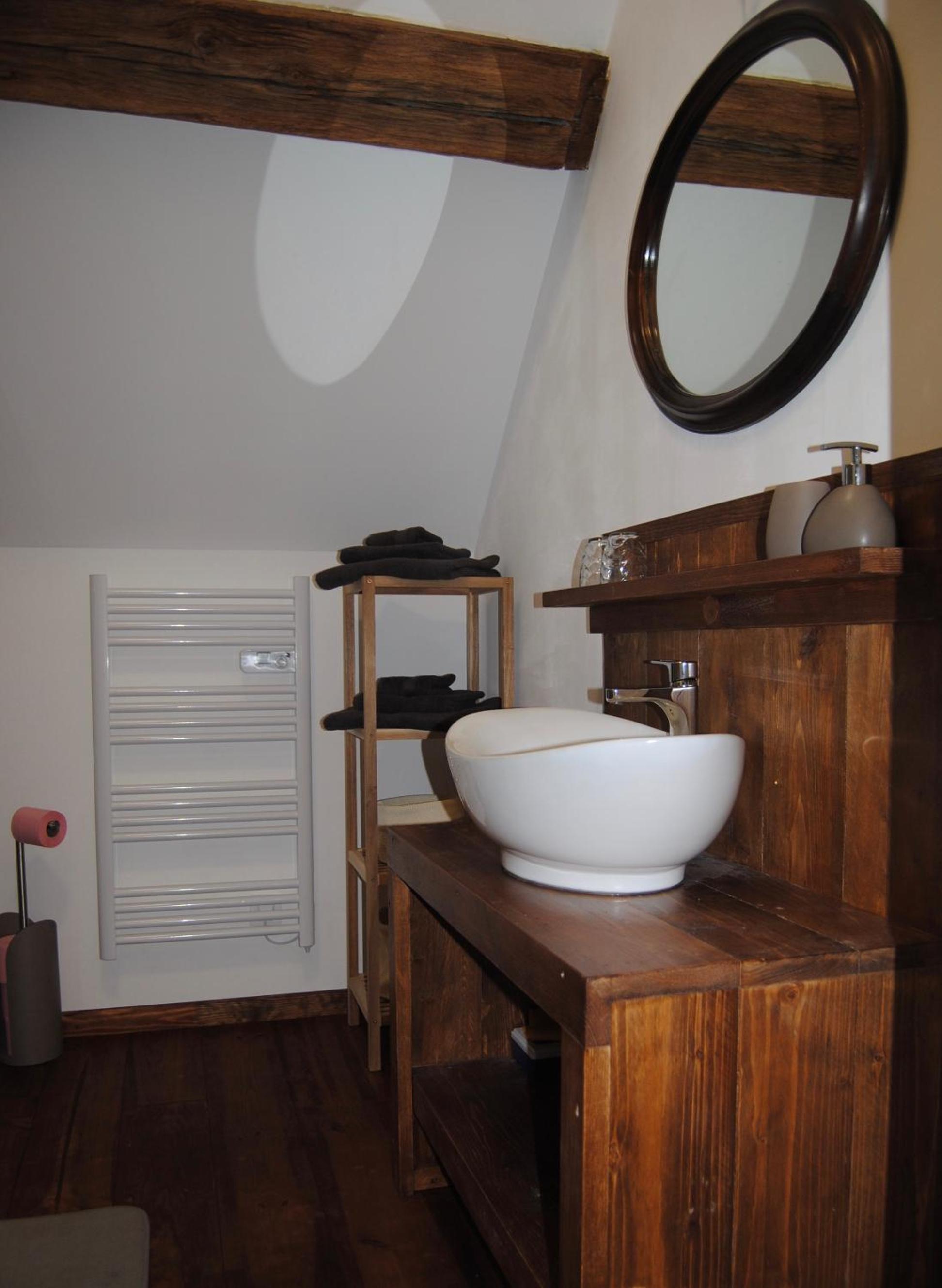 Deluxe Double Room with Extra Bed - Photo 12