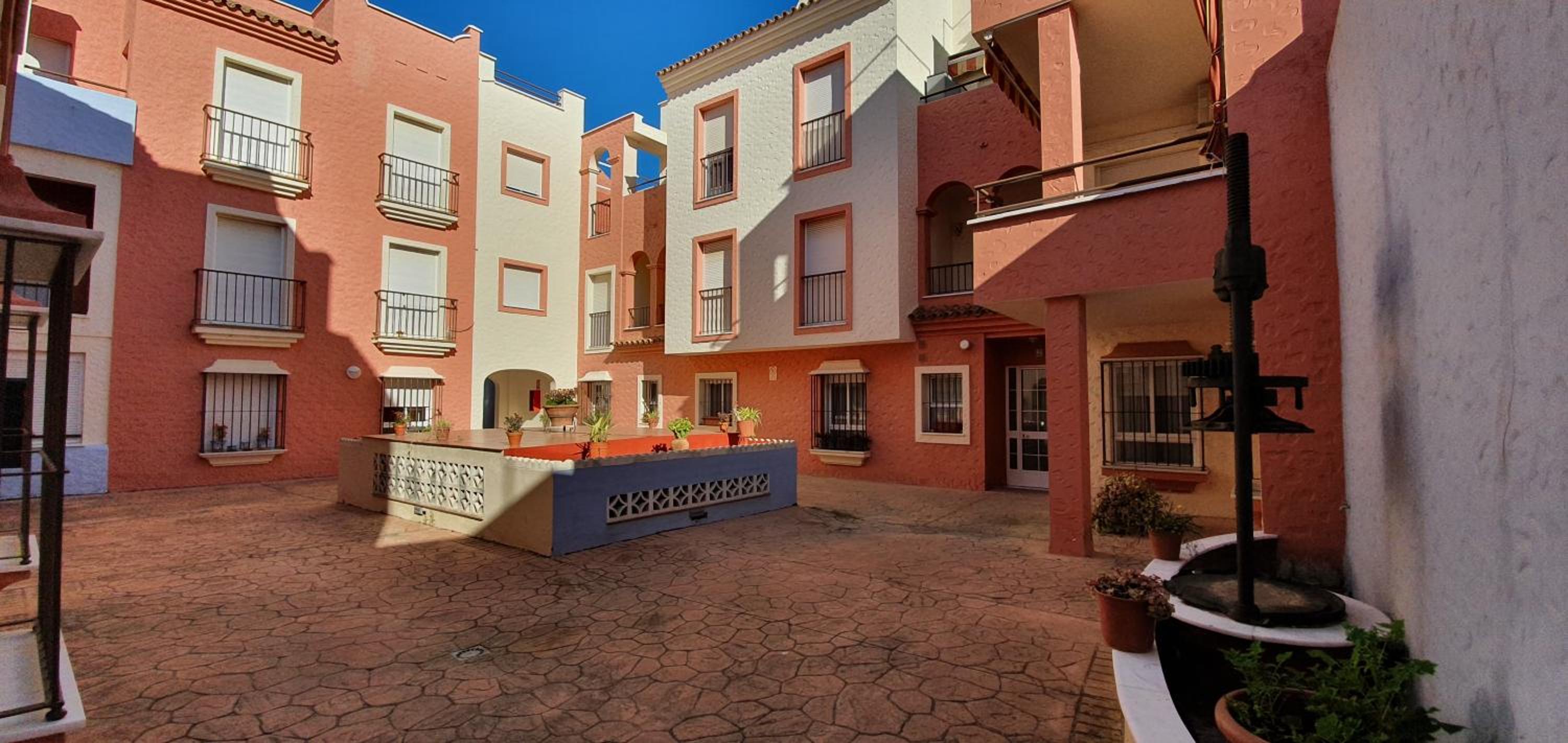 Apartment with Balcony photo 2