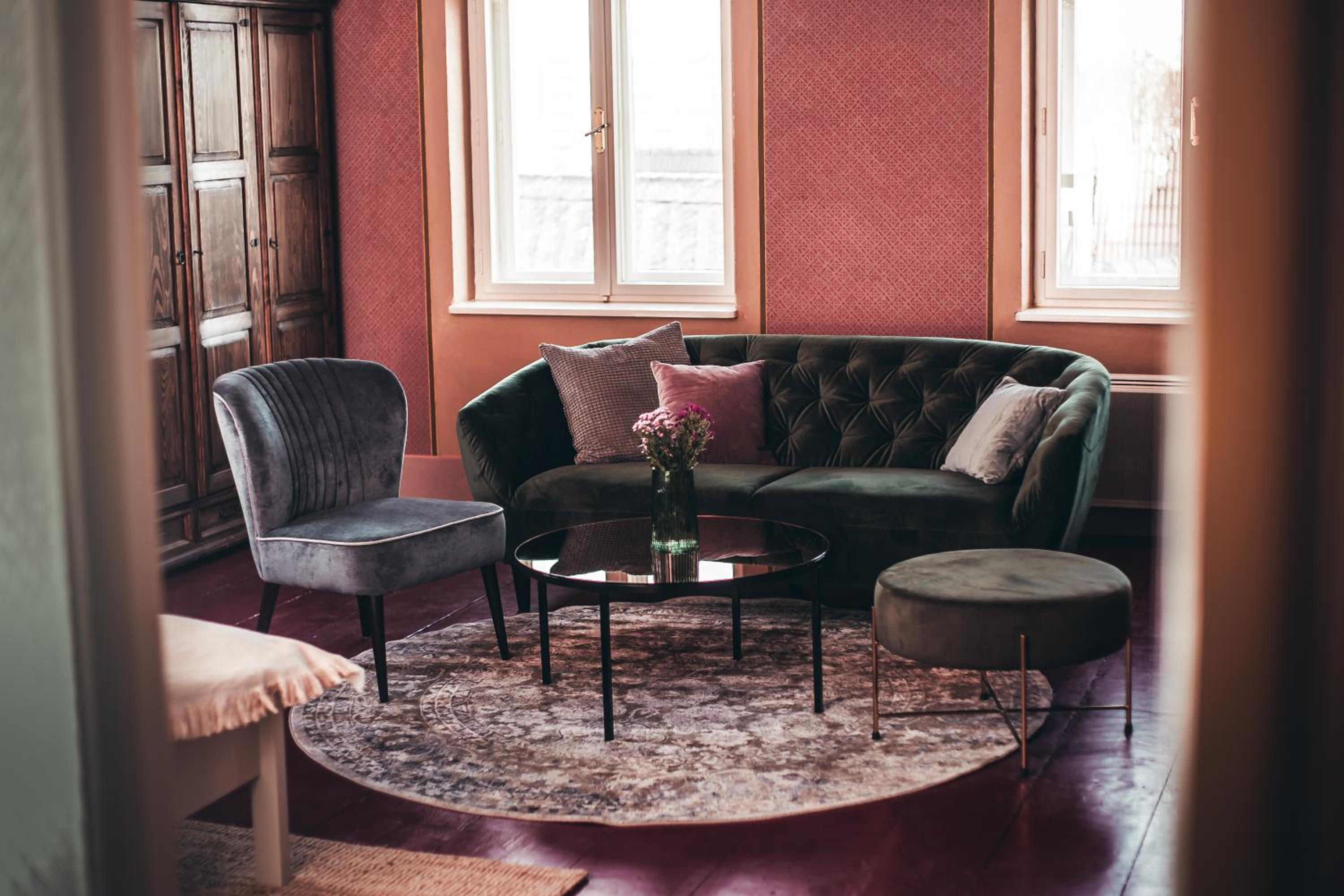 Executive Suite - Photo 7