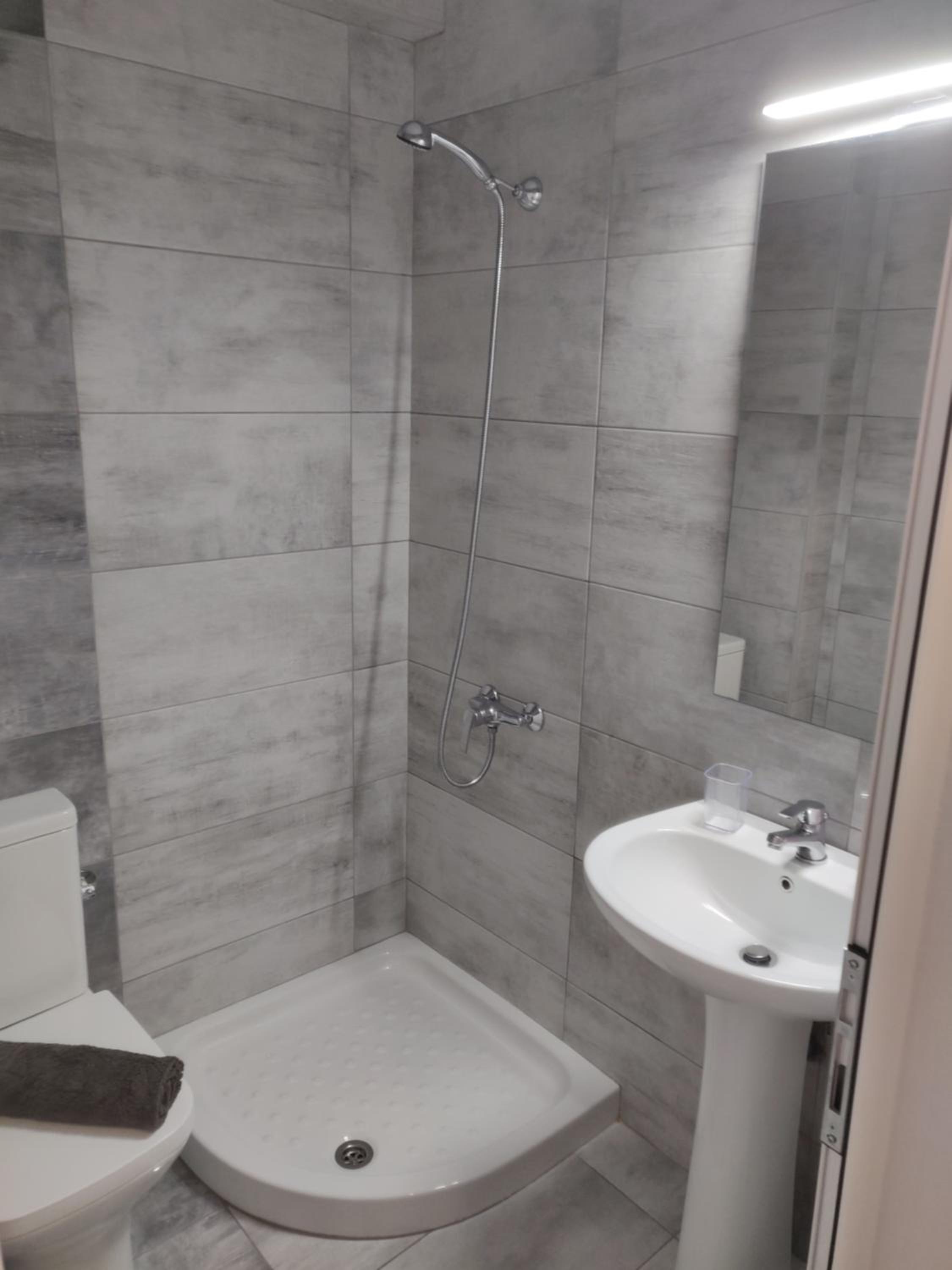 Deluxe Triple Room - Photo 2
