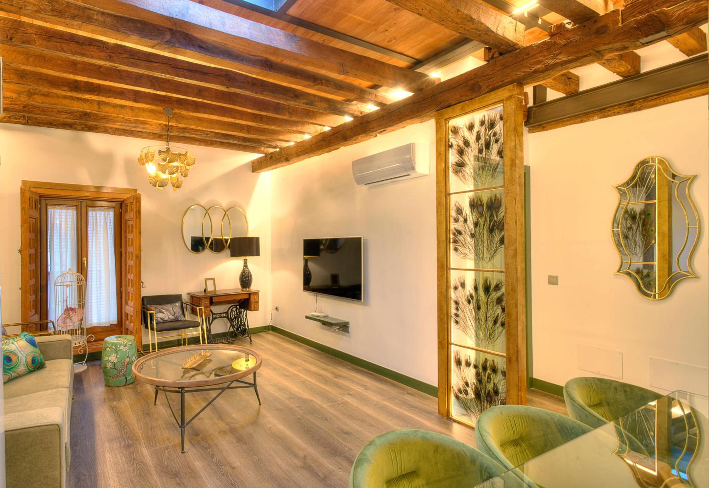 Apartment with Terrace - Photo 41