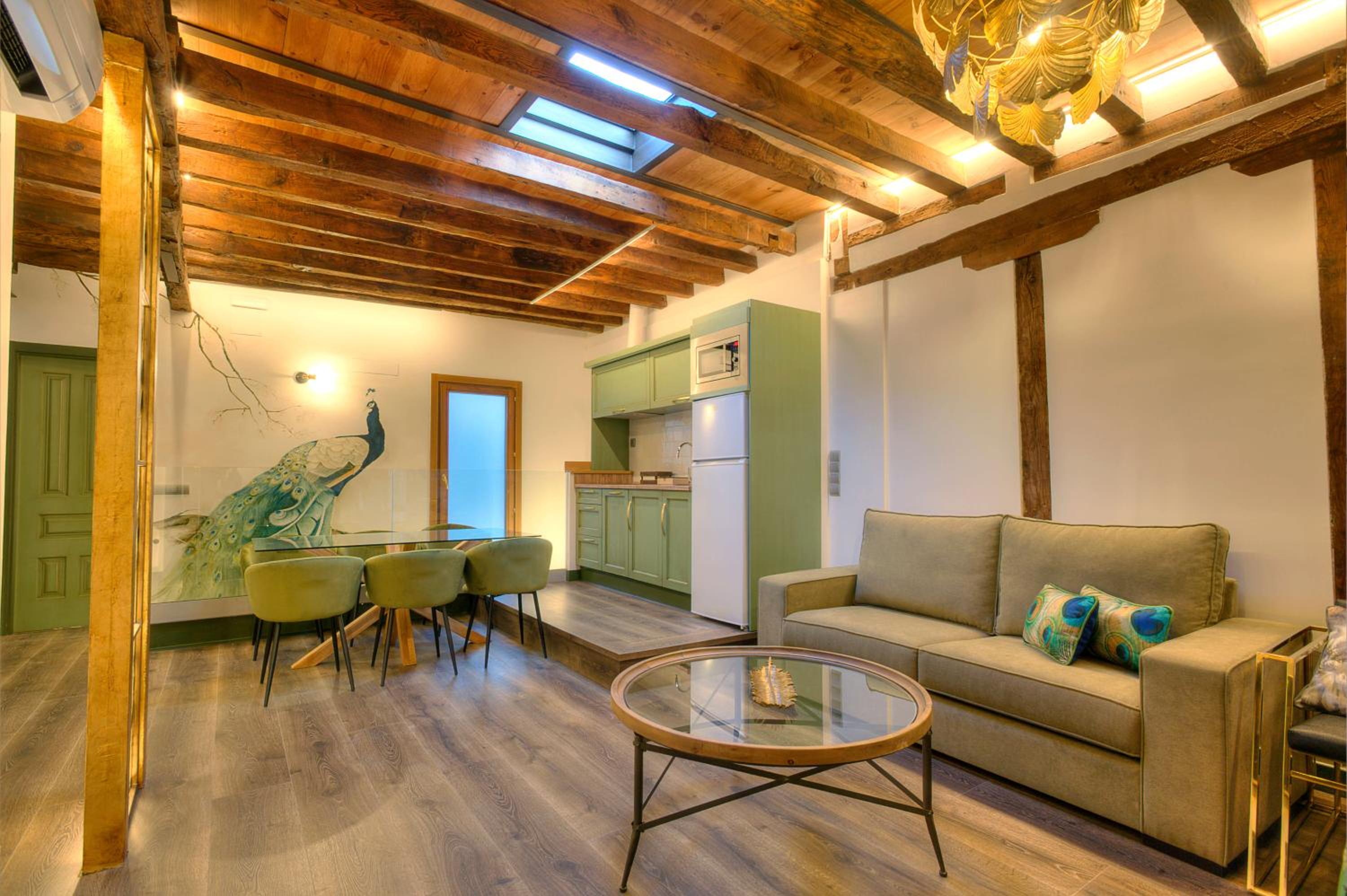 Apartment with Terrace - Photo 39