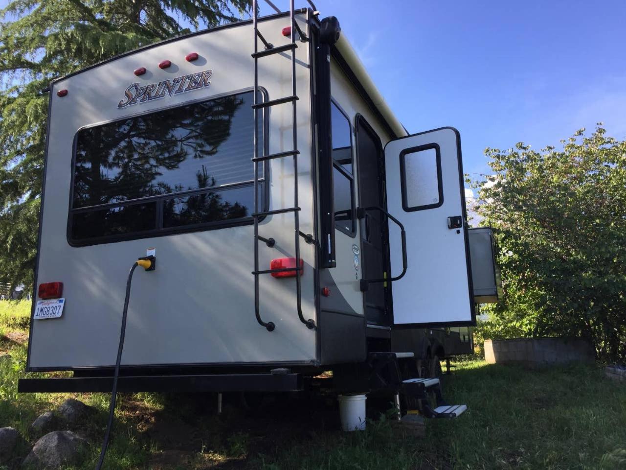 Camper/RV with Park View - Photo 7