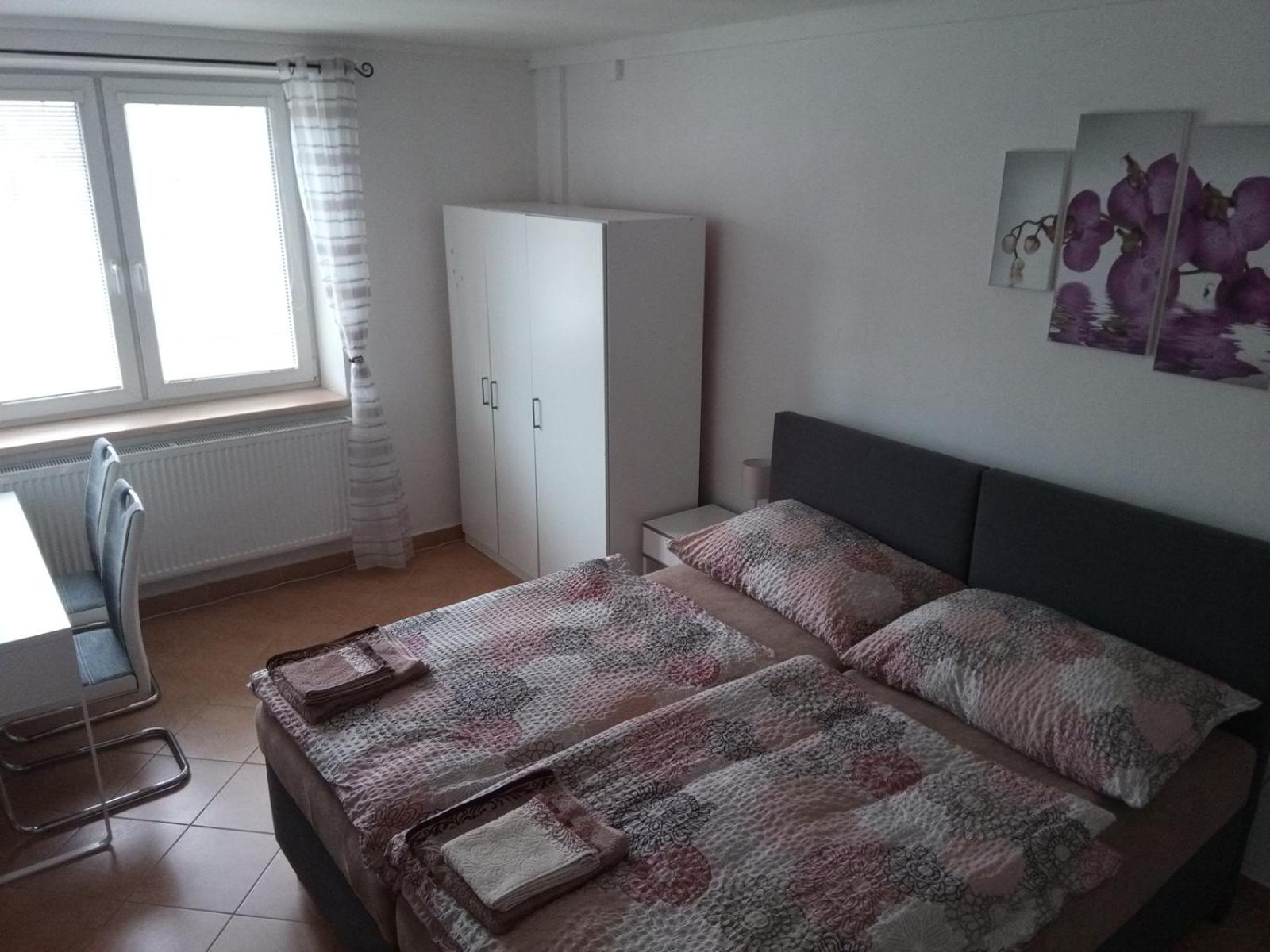 Two-Bedroom House - Photo 5