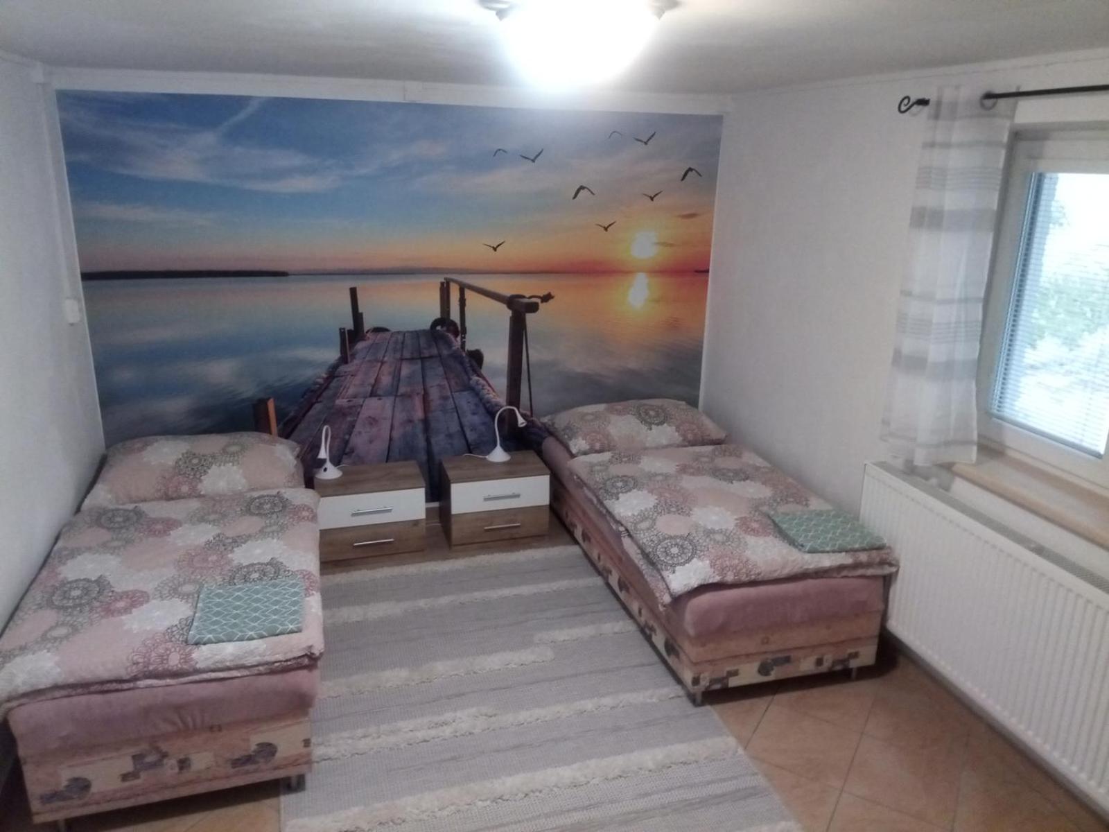Two-Bedroom House - Photo 11
