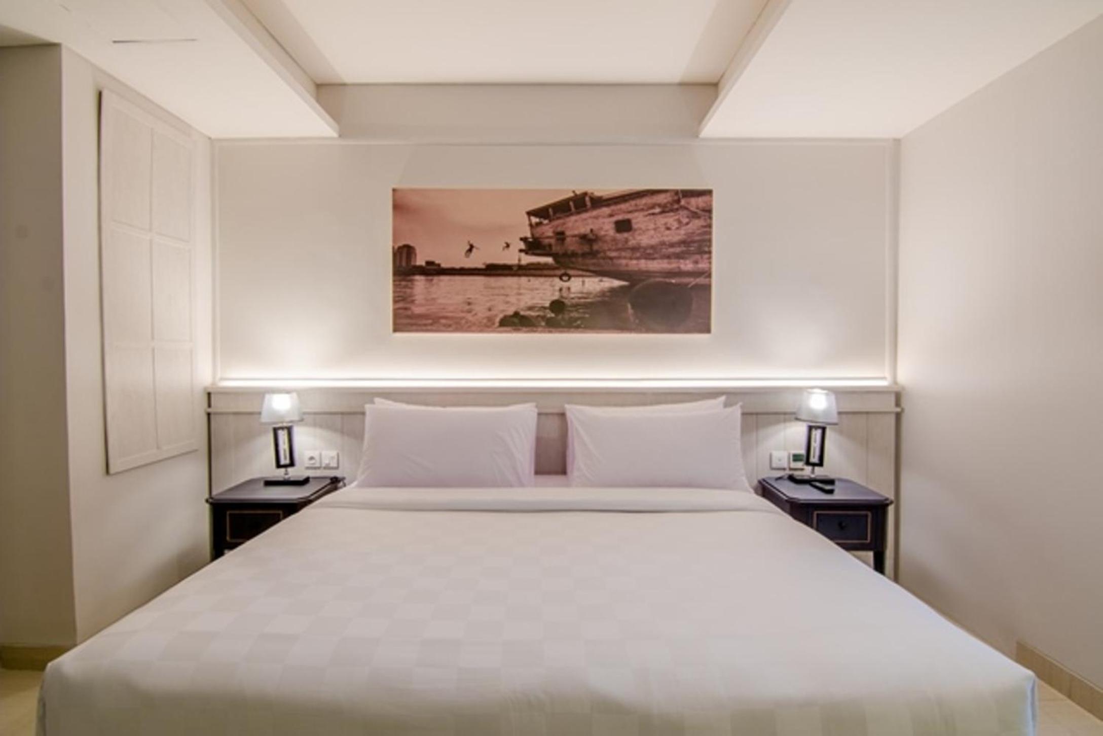 Deluxe Room - Photo 2