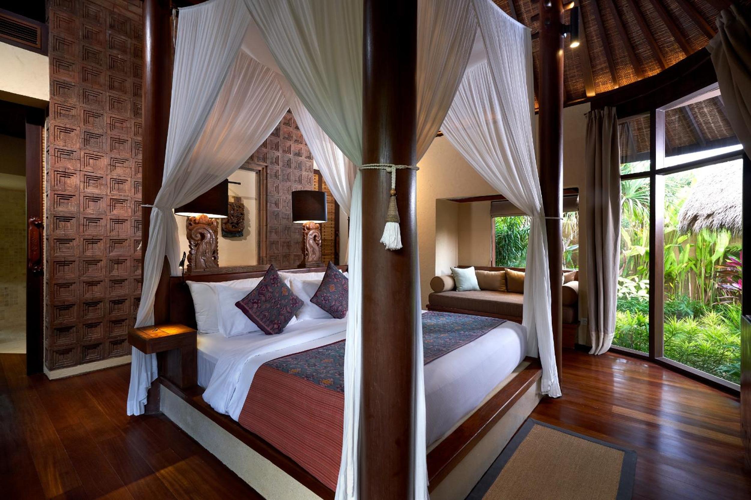 Deluxe 2 Bedroom Villa with Free Airport Pick Up Service and Free Shuttle to Canggu - Photo 10