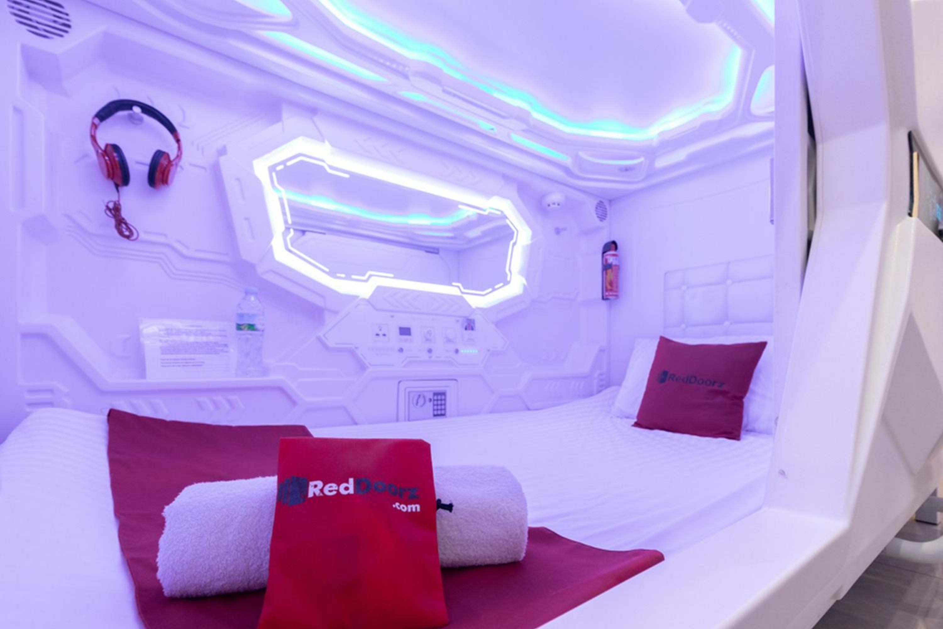 Single Bed in Female Dormitory Room photo 3
