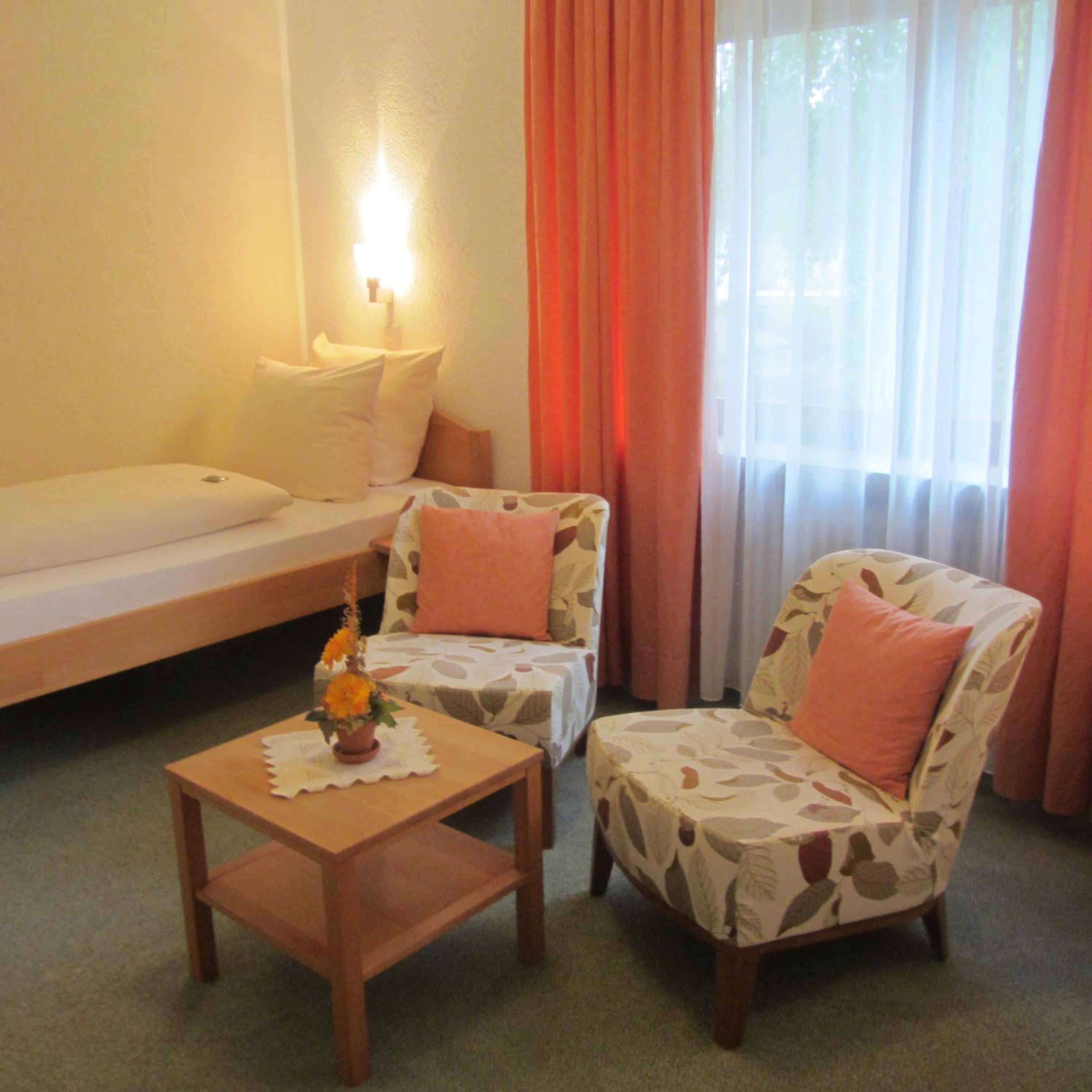 Double or Twin Room - Photo 3