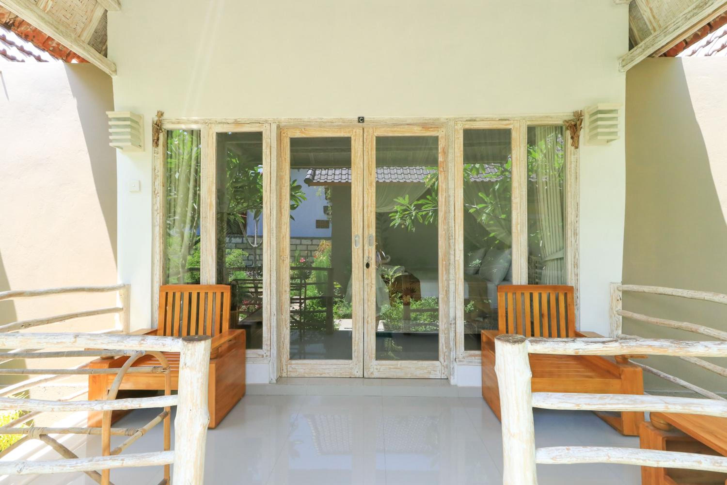Deluxe Double Room - Photo 9