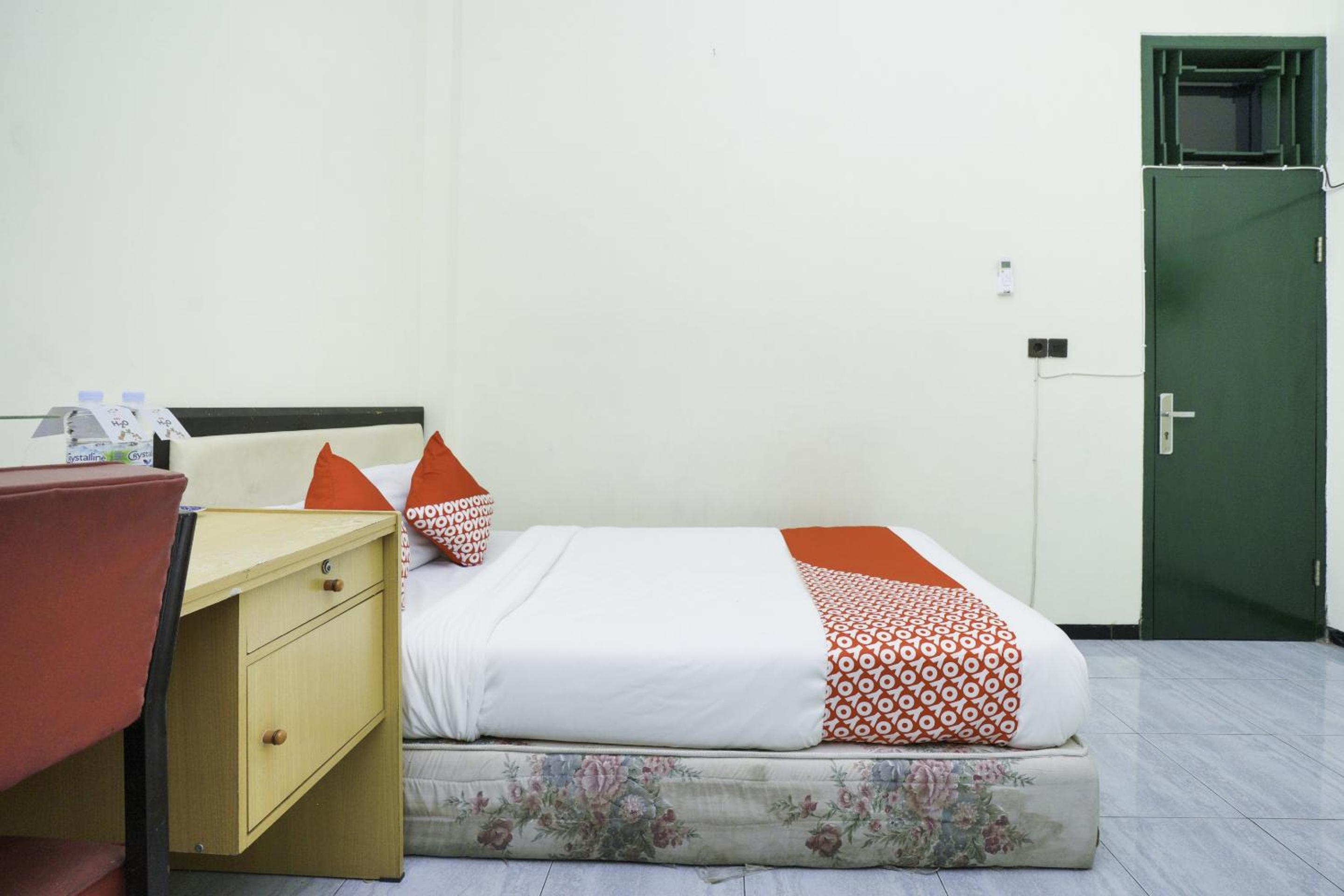 Standard Double Room photo 2