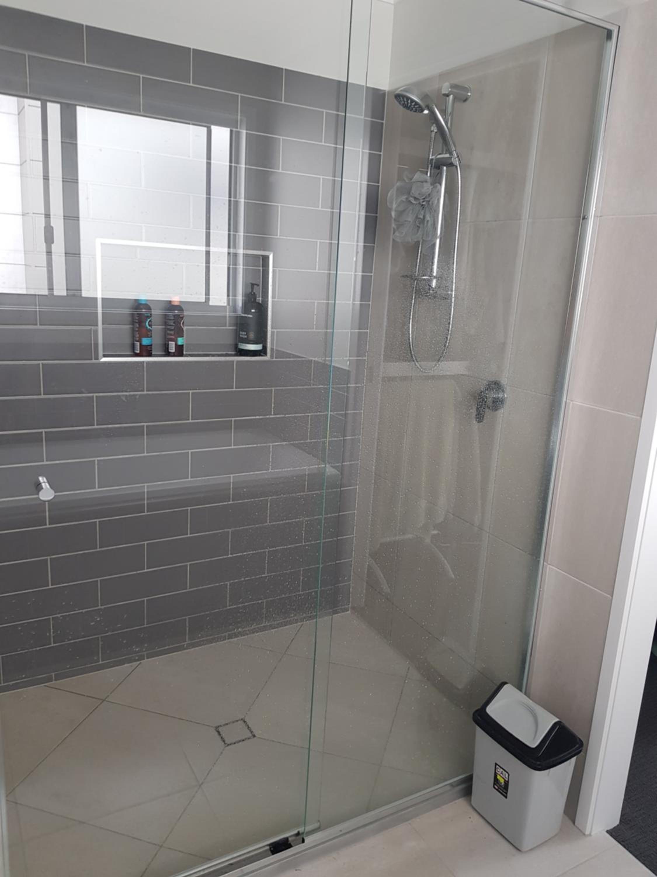 Deluxe Double Room with Balcony photo 3
