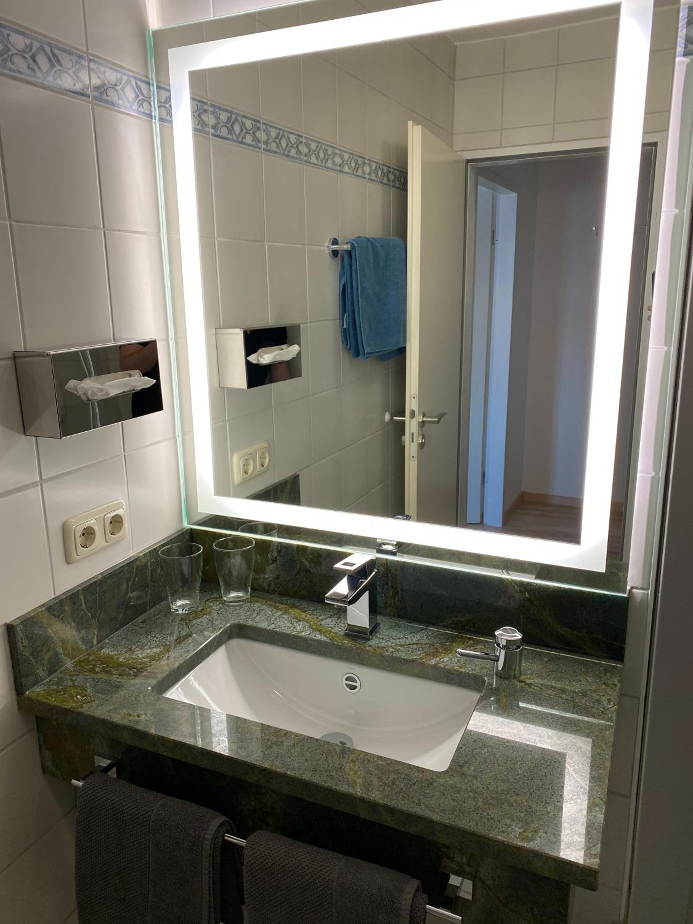 Double Room - Photo 4