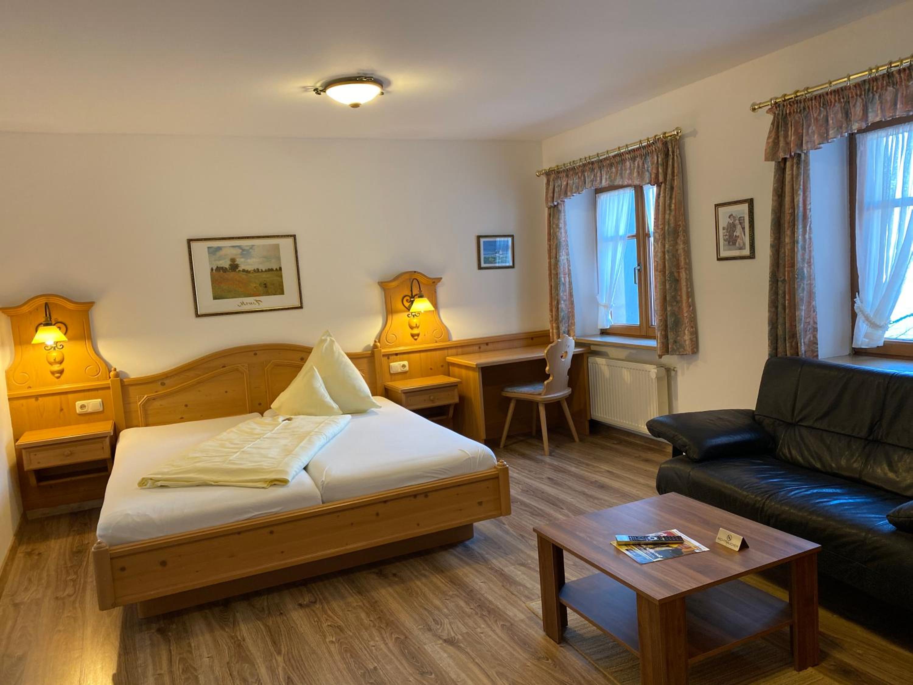 Double Room - Photo 3