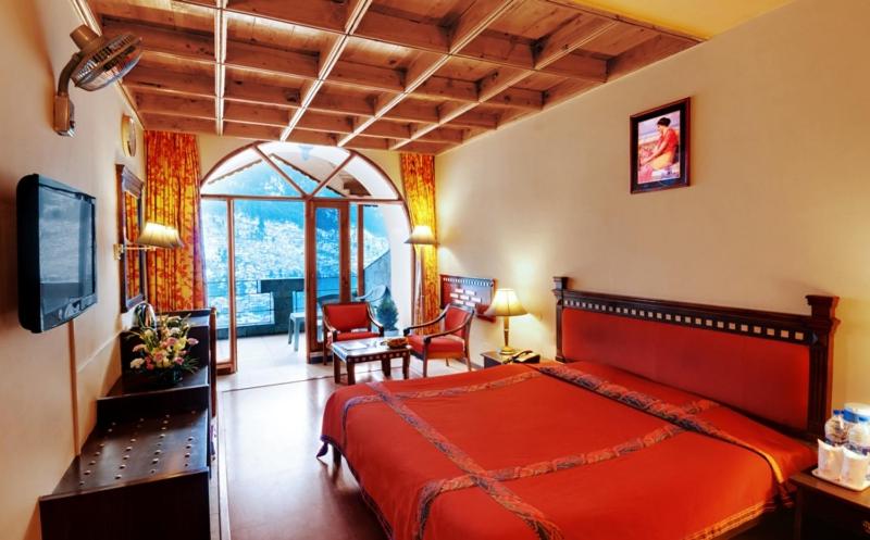 Double Room with Mountain View - Photo 1