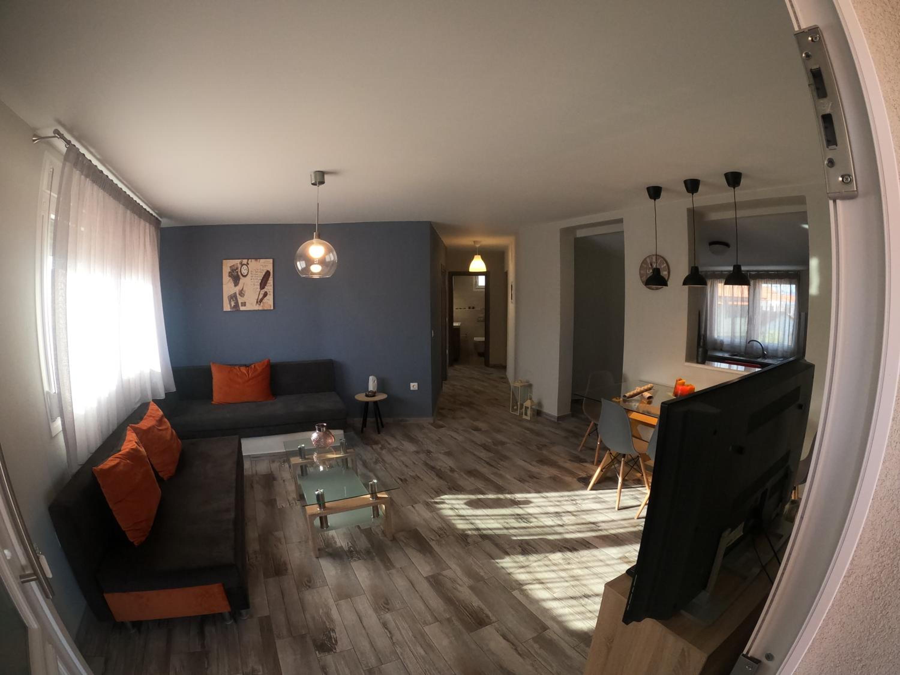 Three-Bedroom Apartment photo 1