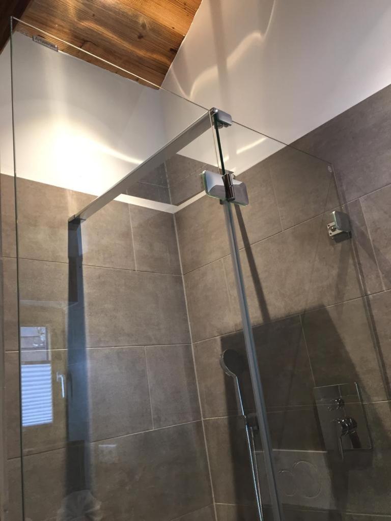Deluxe Double Room with Shower photo 2