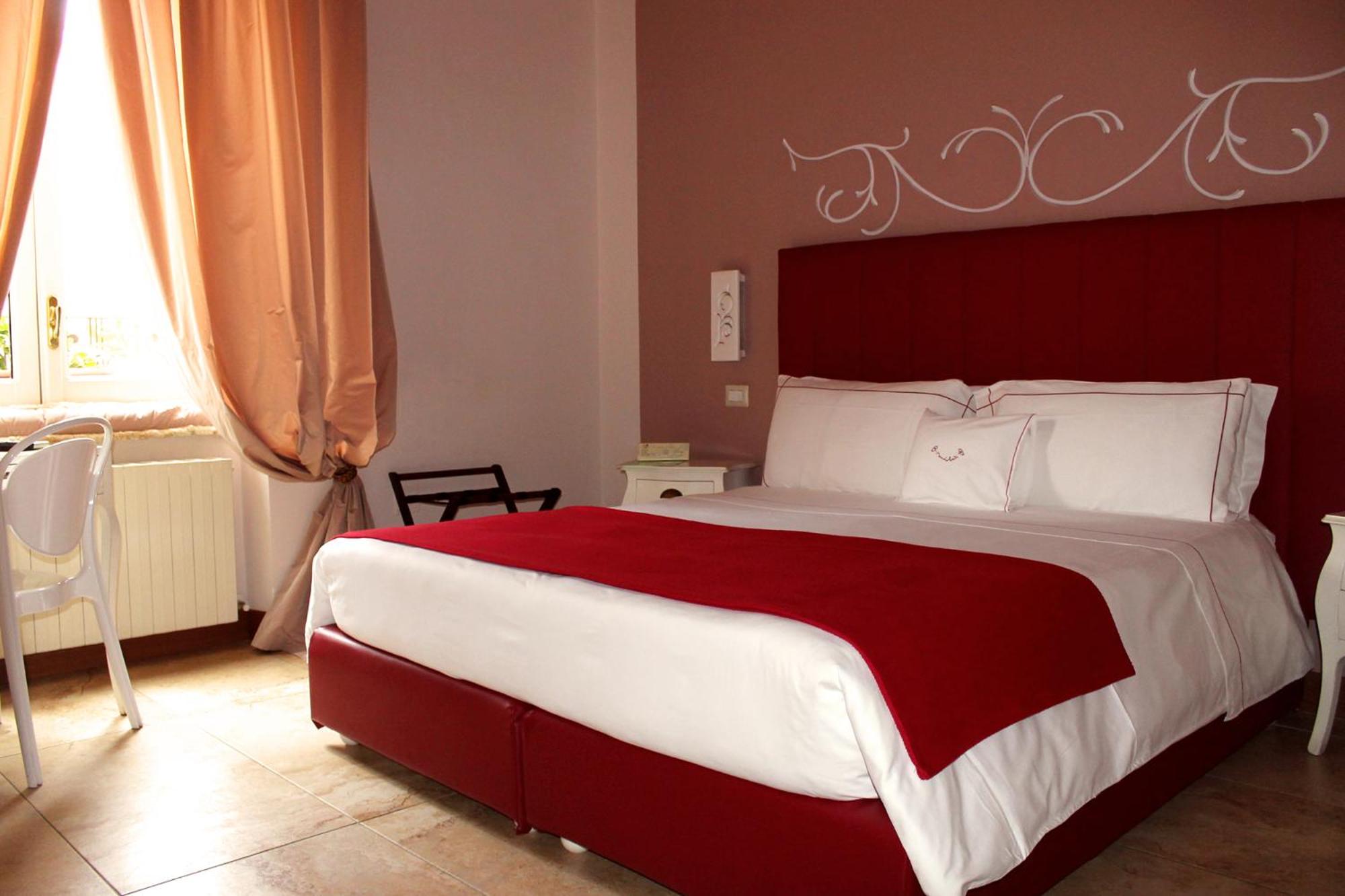 Deluxe Double Room - Photo 2