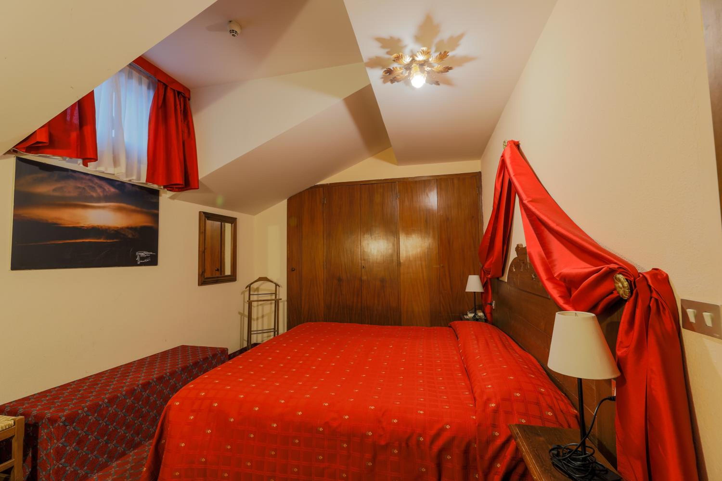 Economy Double or Twin Room - Photo 6