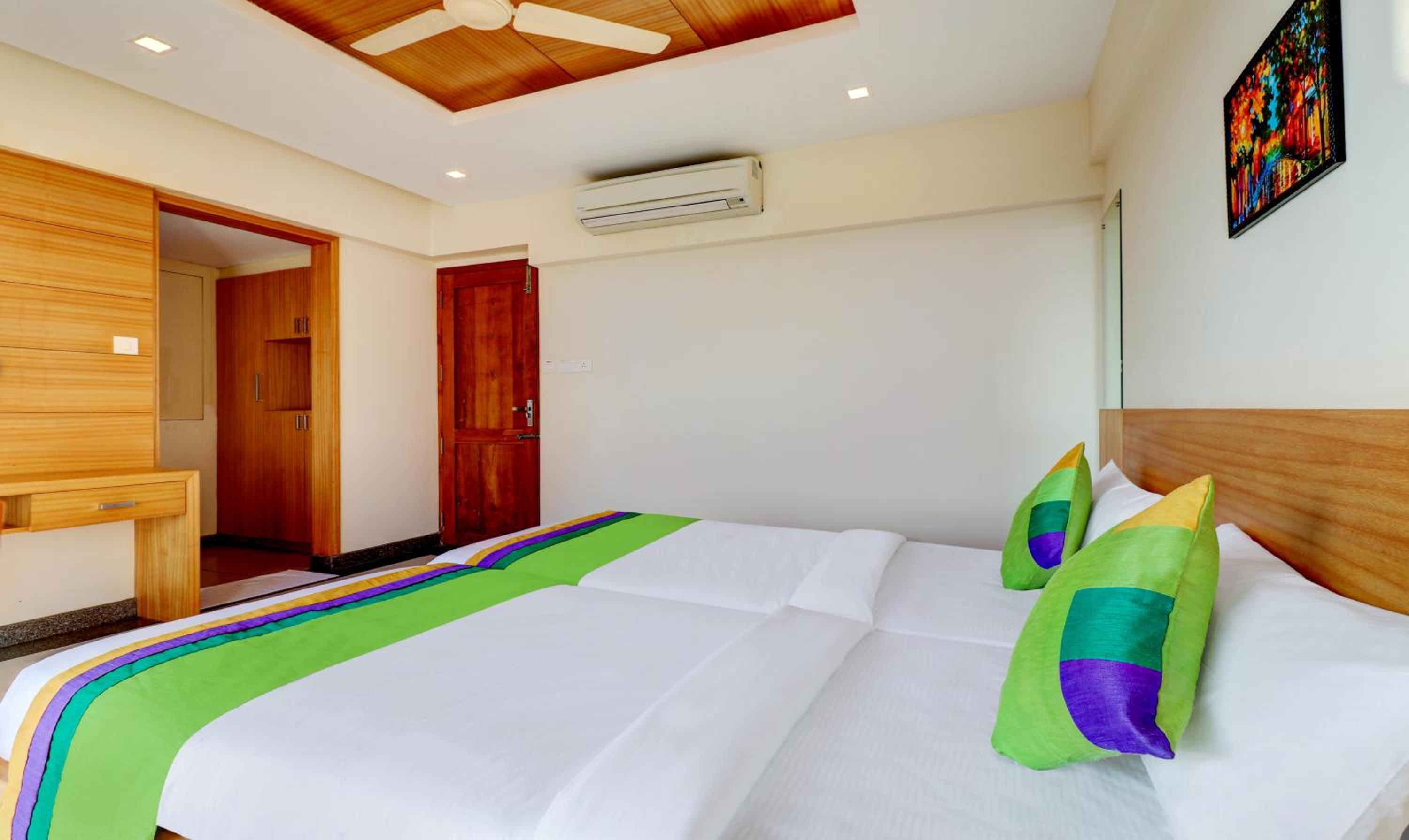 Standard Double or Twin Room - Photo 5