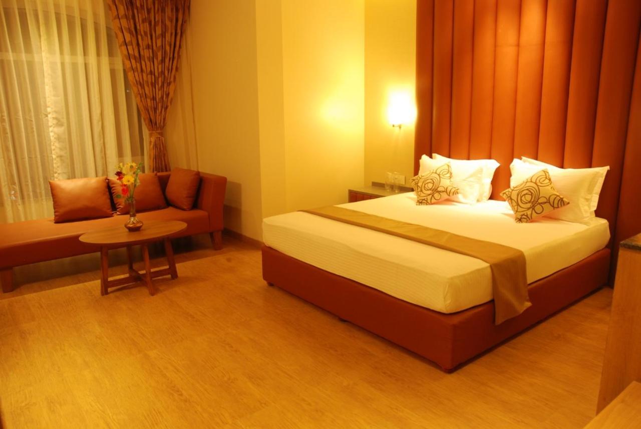 Superior King Room - Photo 3