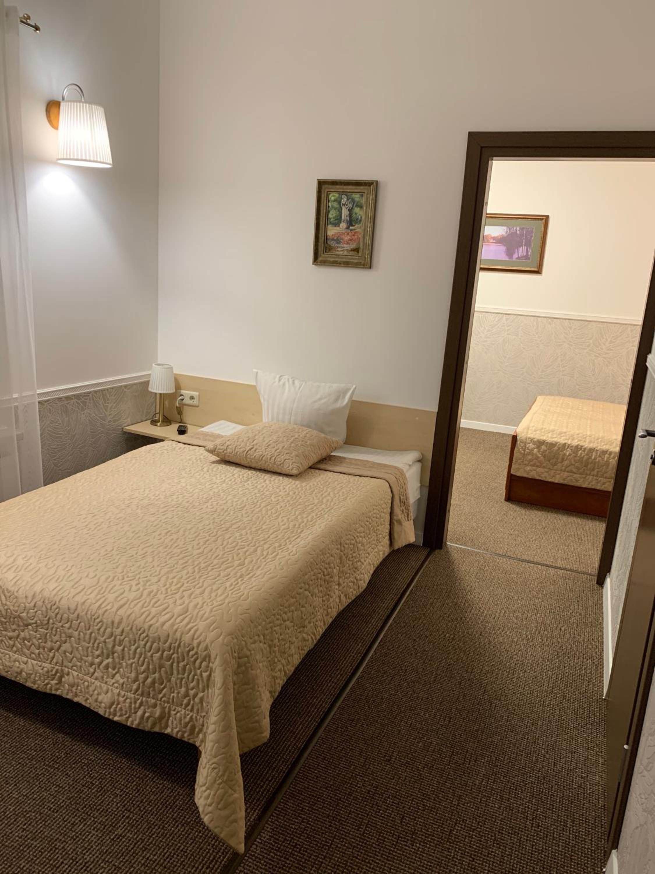 Triple Room - Photo 6