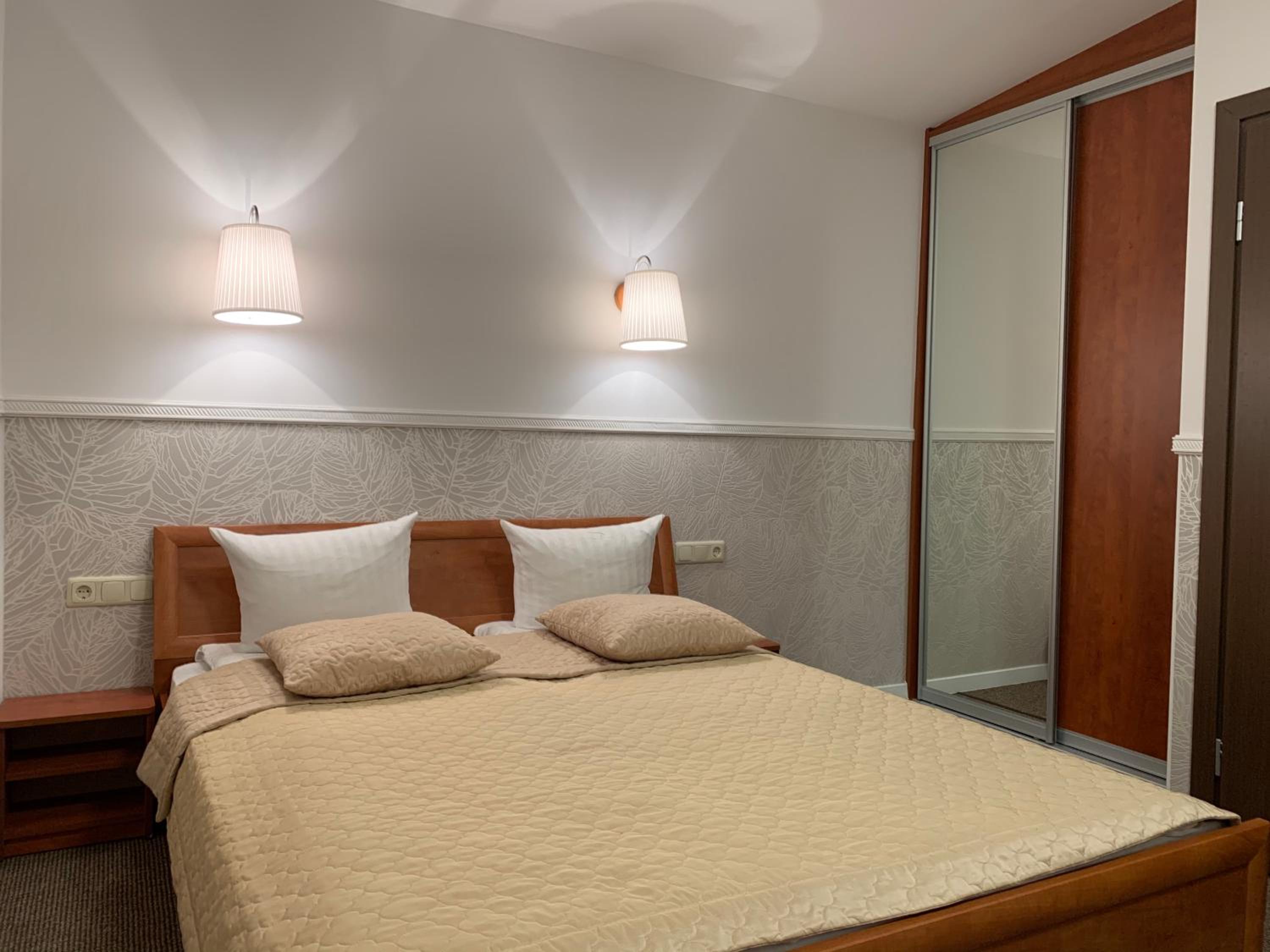 Triple Room - Photo 7