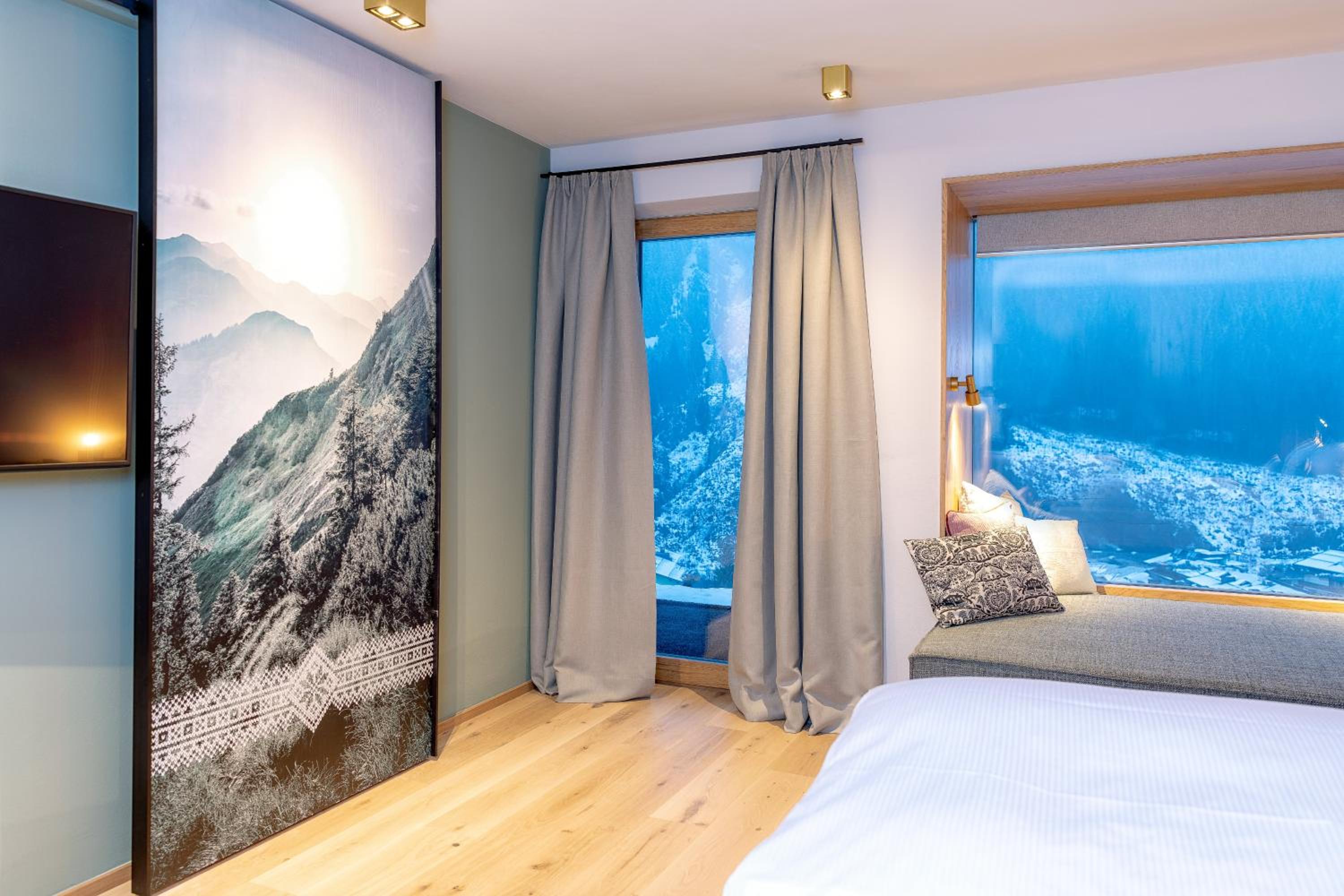 Junior Suite with Terrace - Photo 5