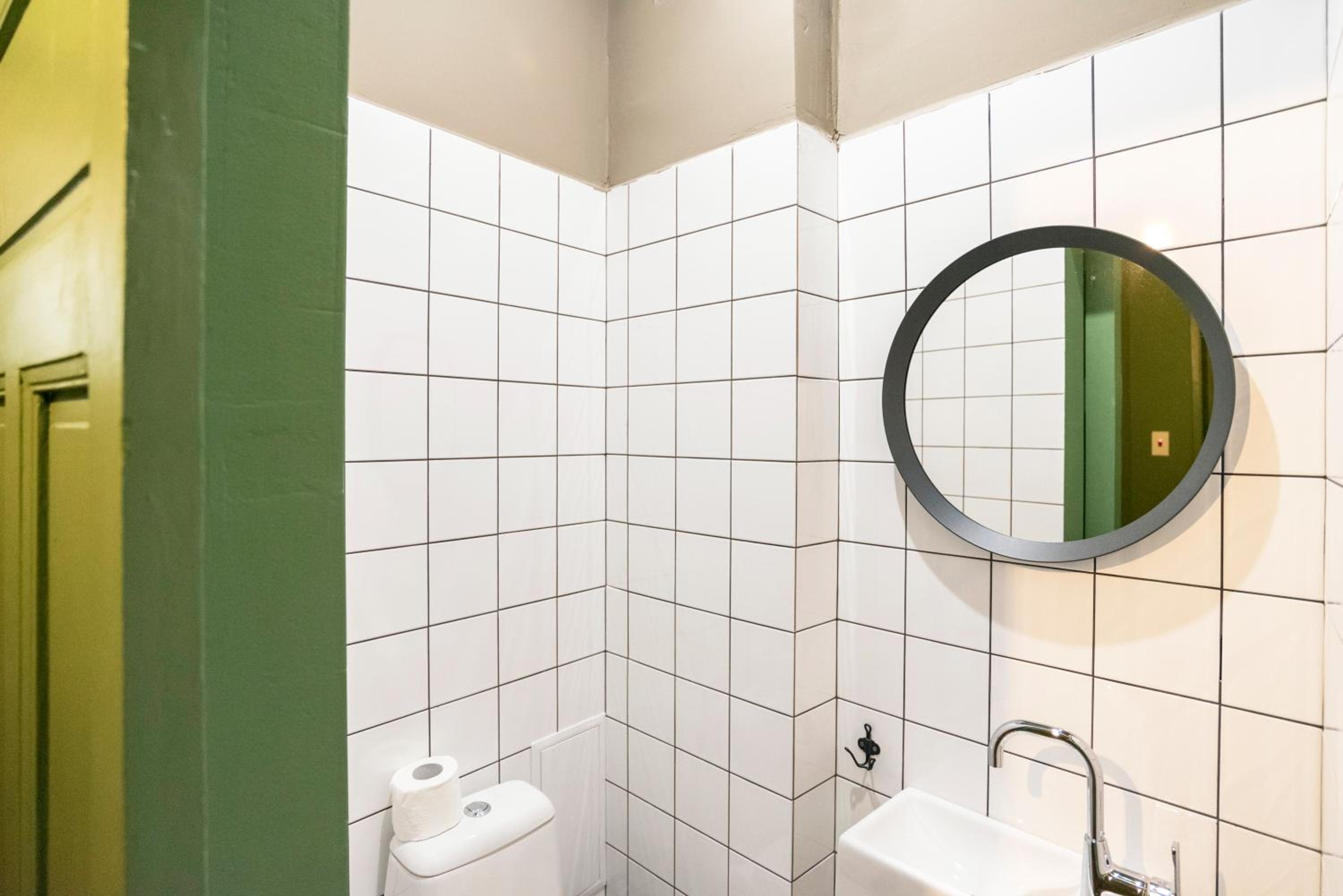 Two-Bedroom Apartment - Photo 11
