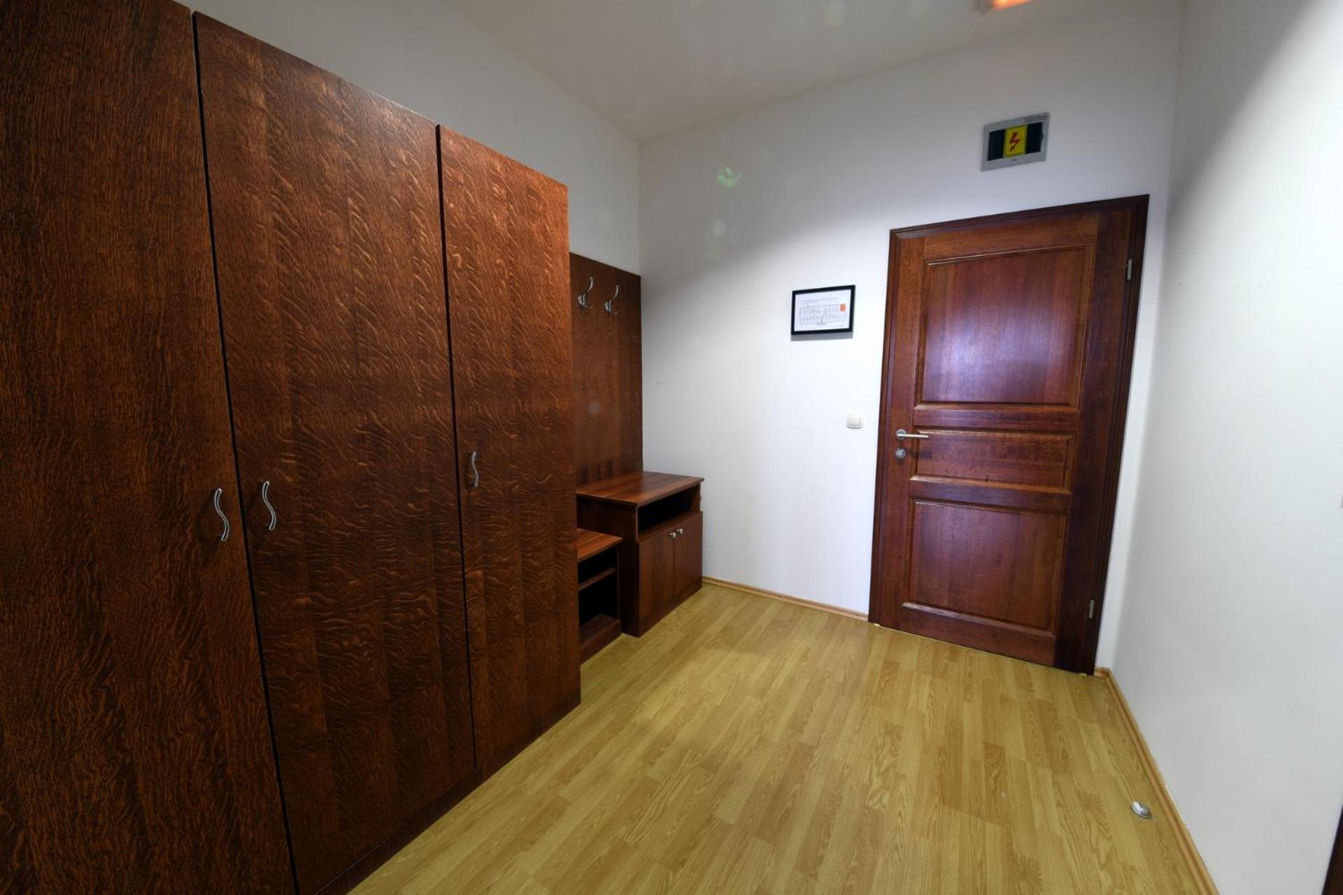 Twin Room - Photo 4
