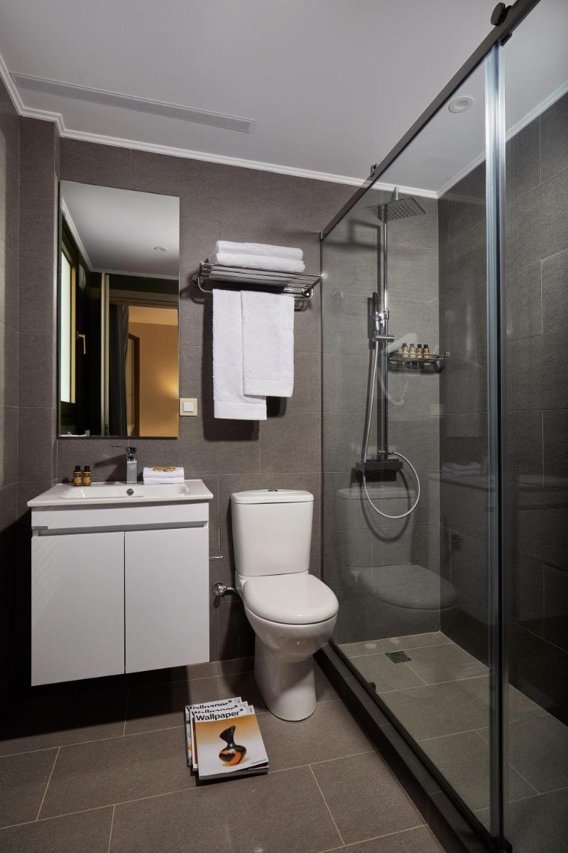Two-Bedroom Suite photo 3