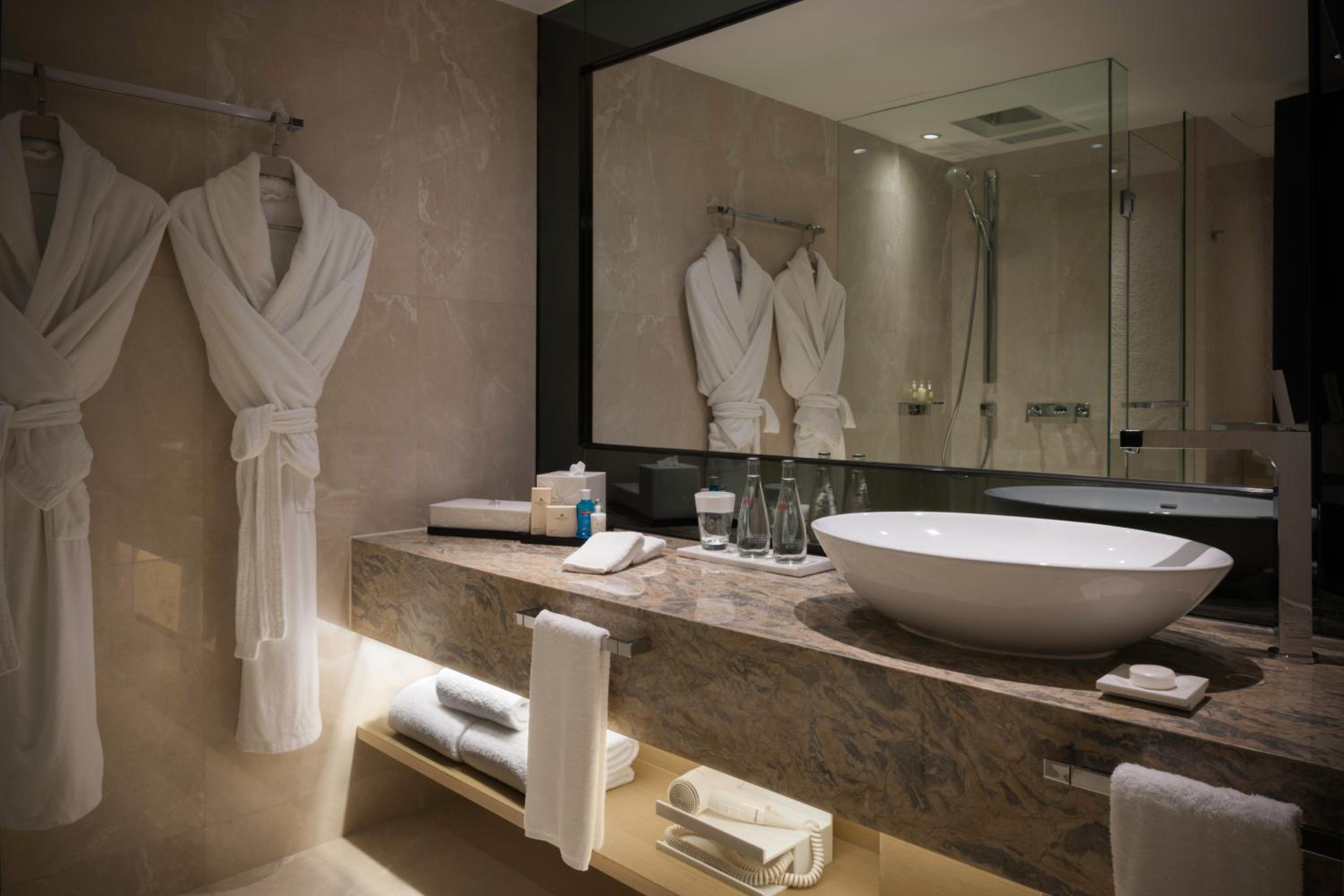 Club Floor Indulgence - Premier Room photo 2