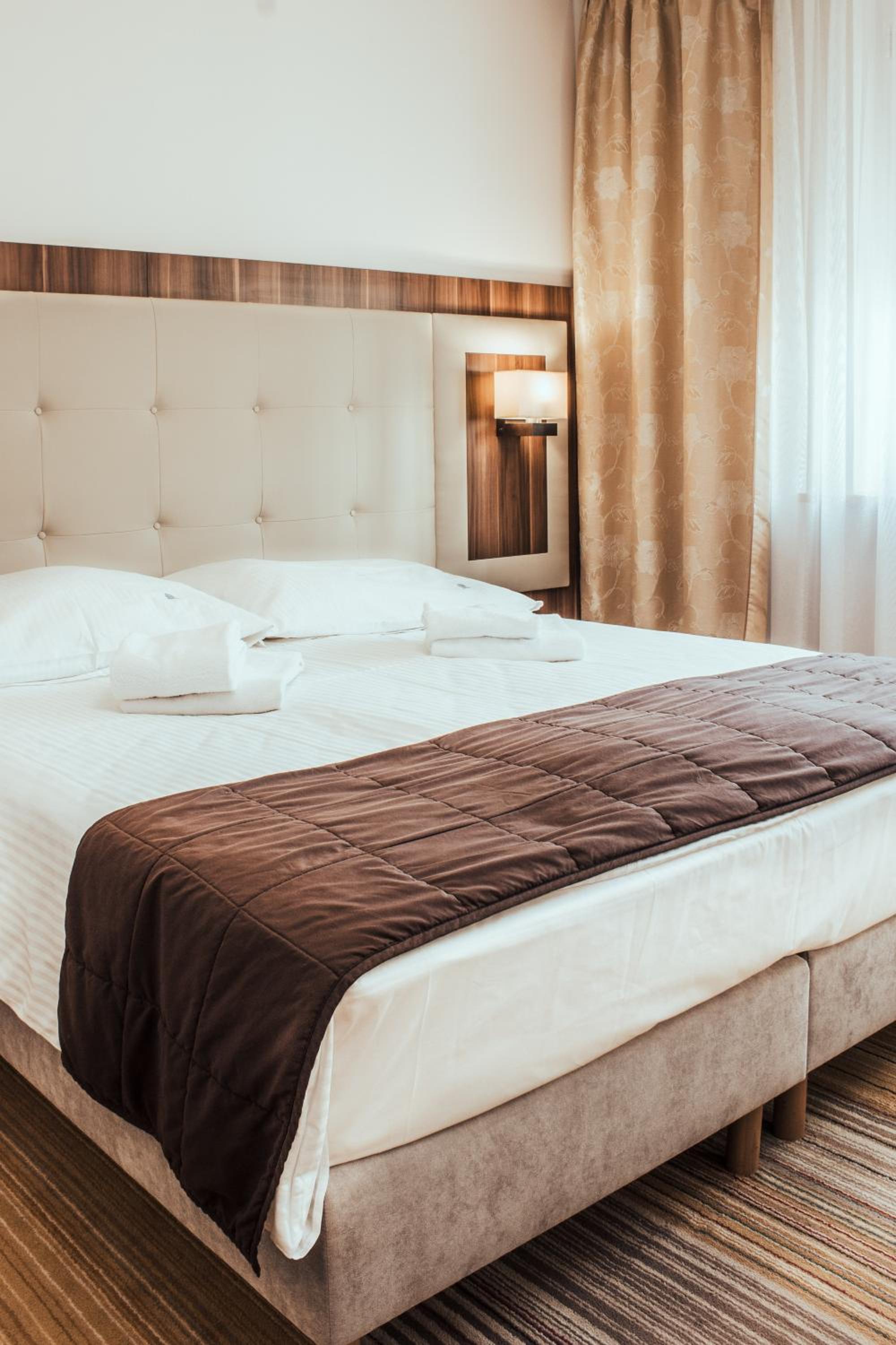 Double or Twin Room - Photo 16