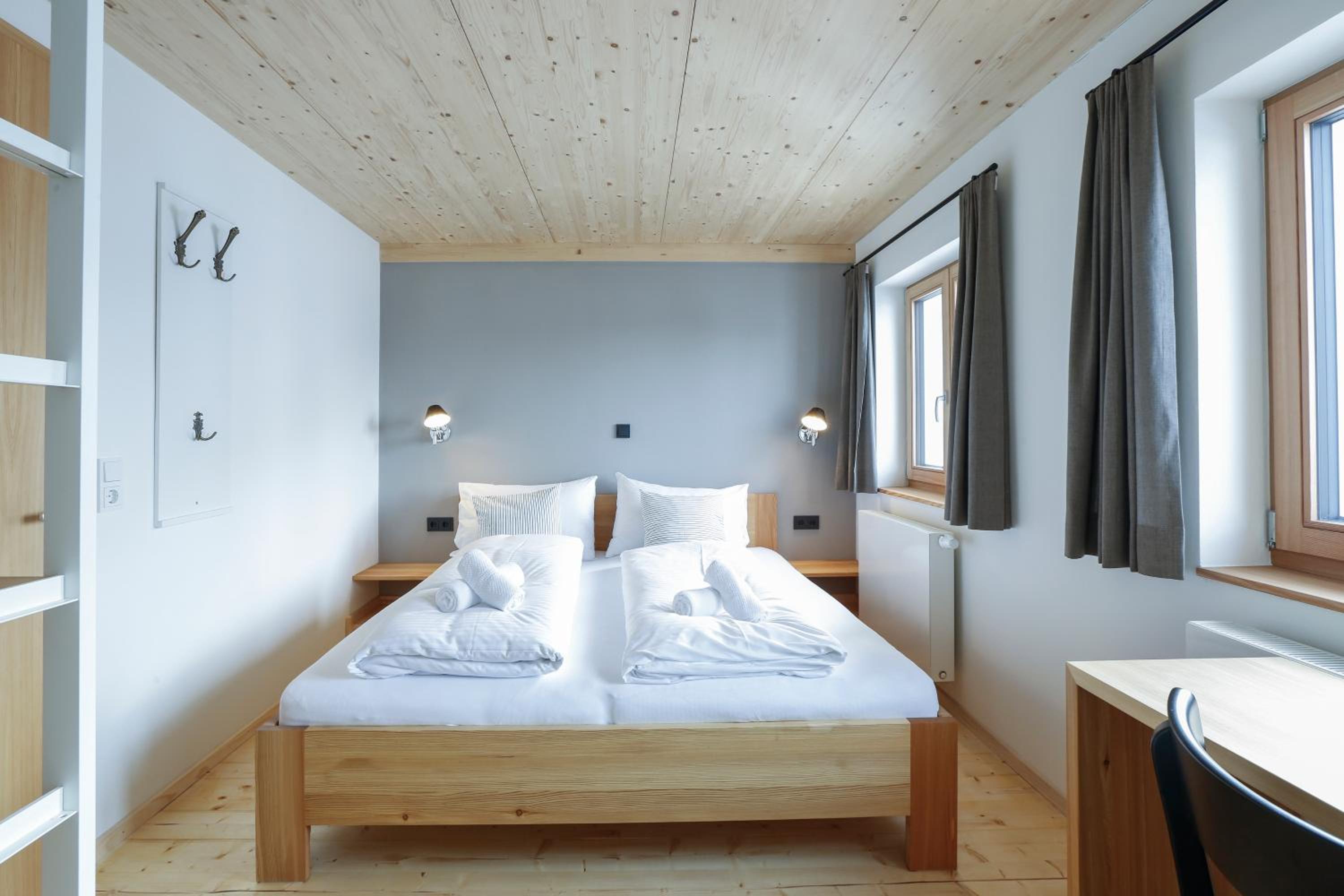 Double Room with Private Bathroom photo 1