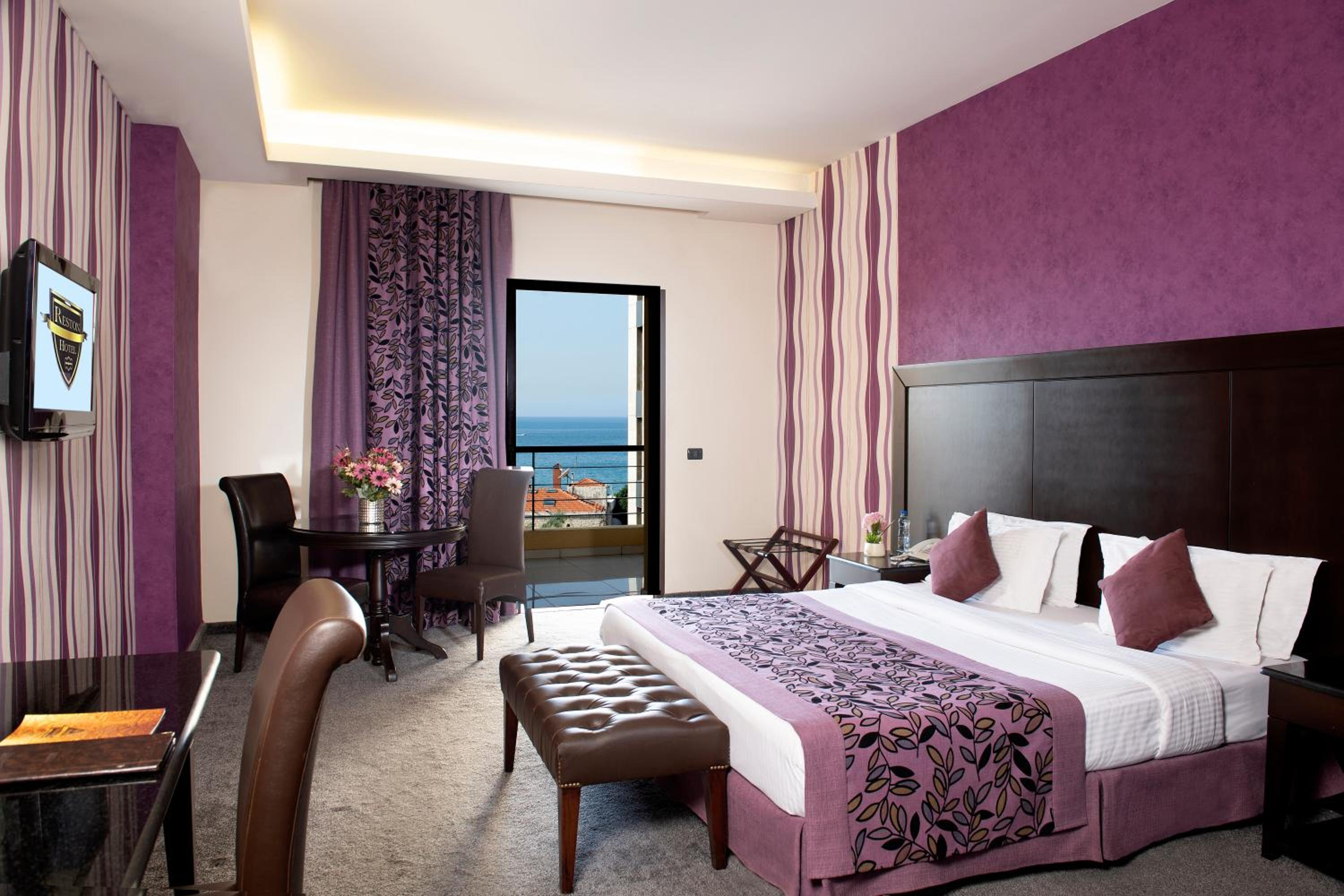 Deluxe Room - Photo 5