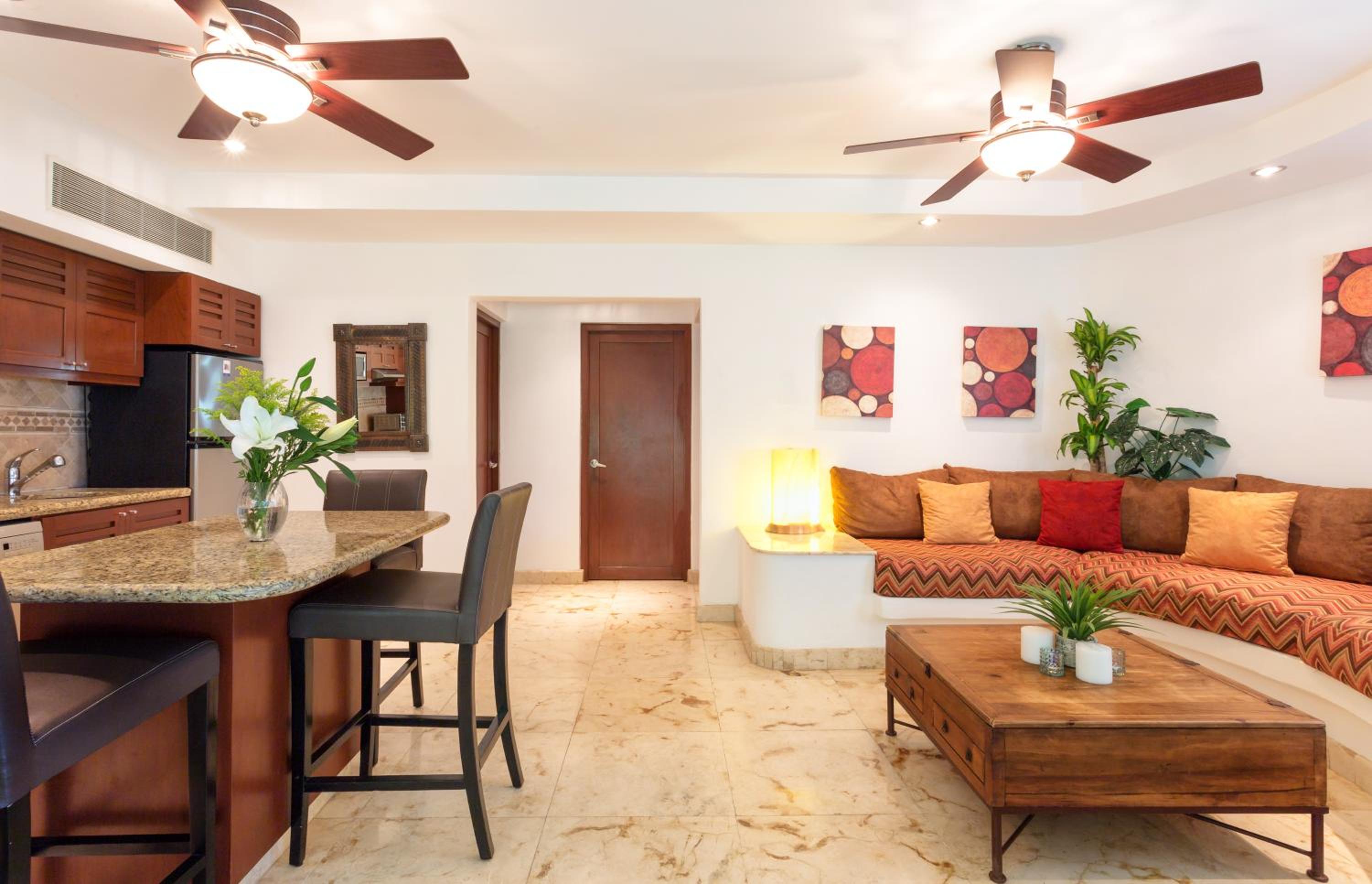 Two-Bedroom Apartment - Penthouse - Photo 16