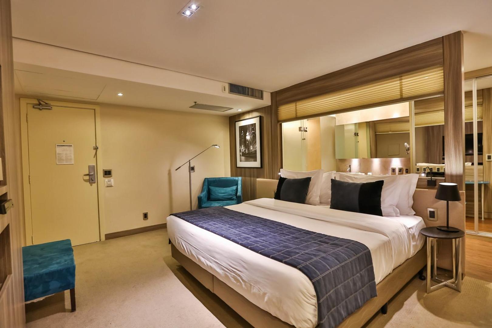 Luxury King Room photo 2