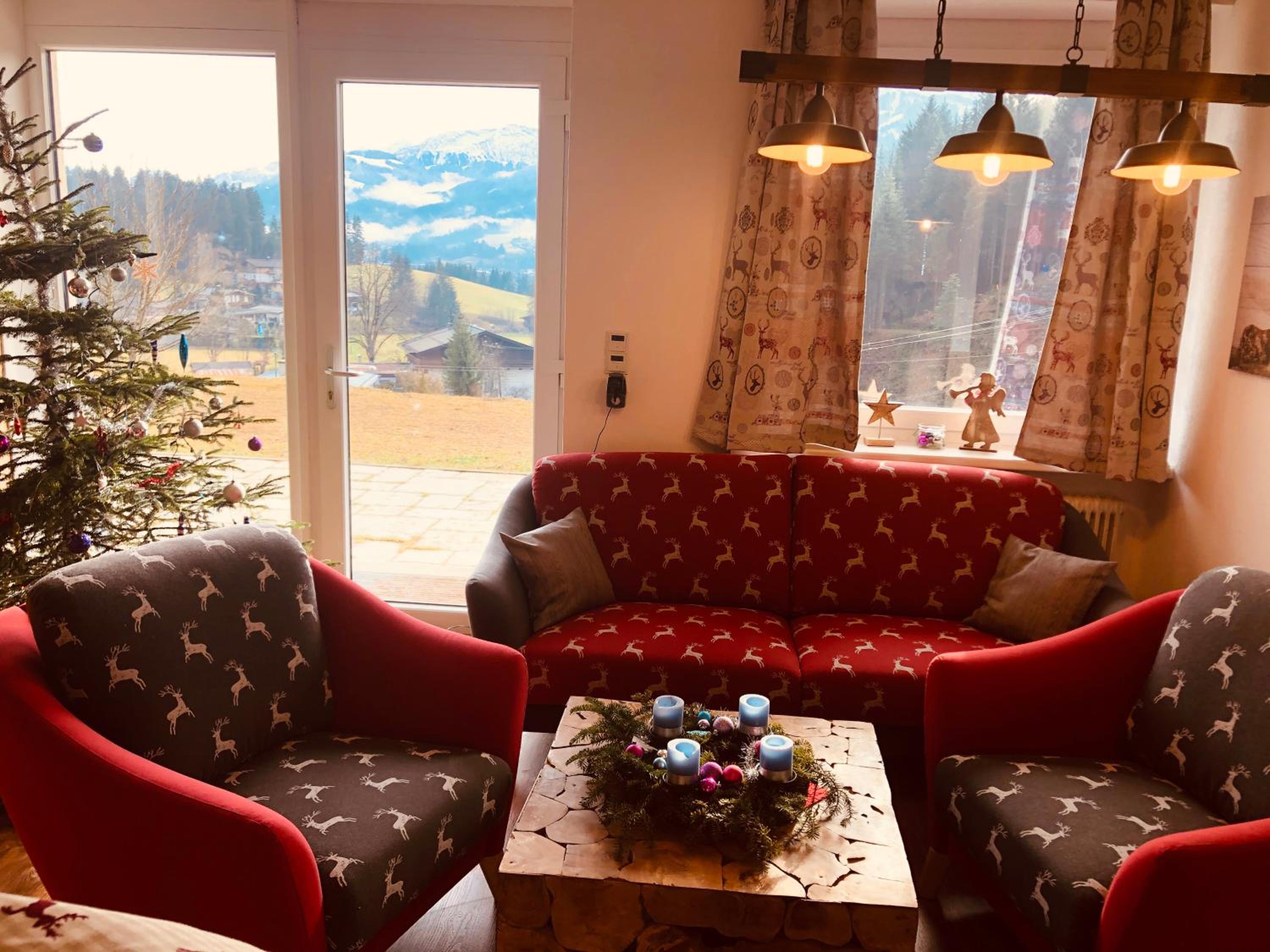 Family Room with Balcony photo 1
