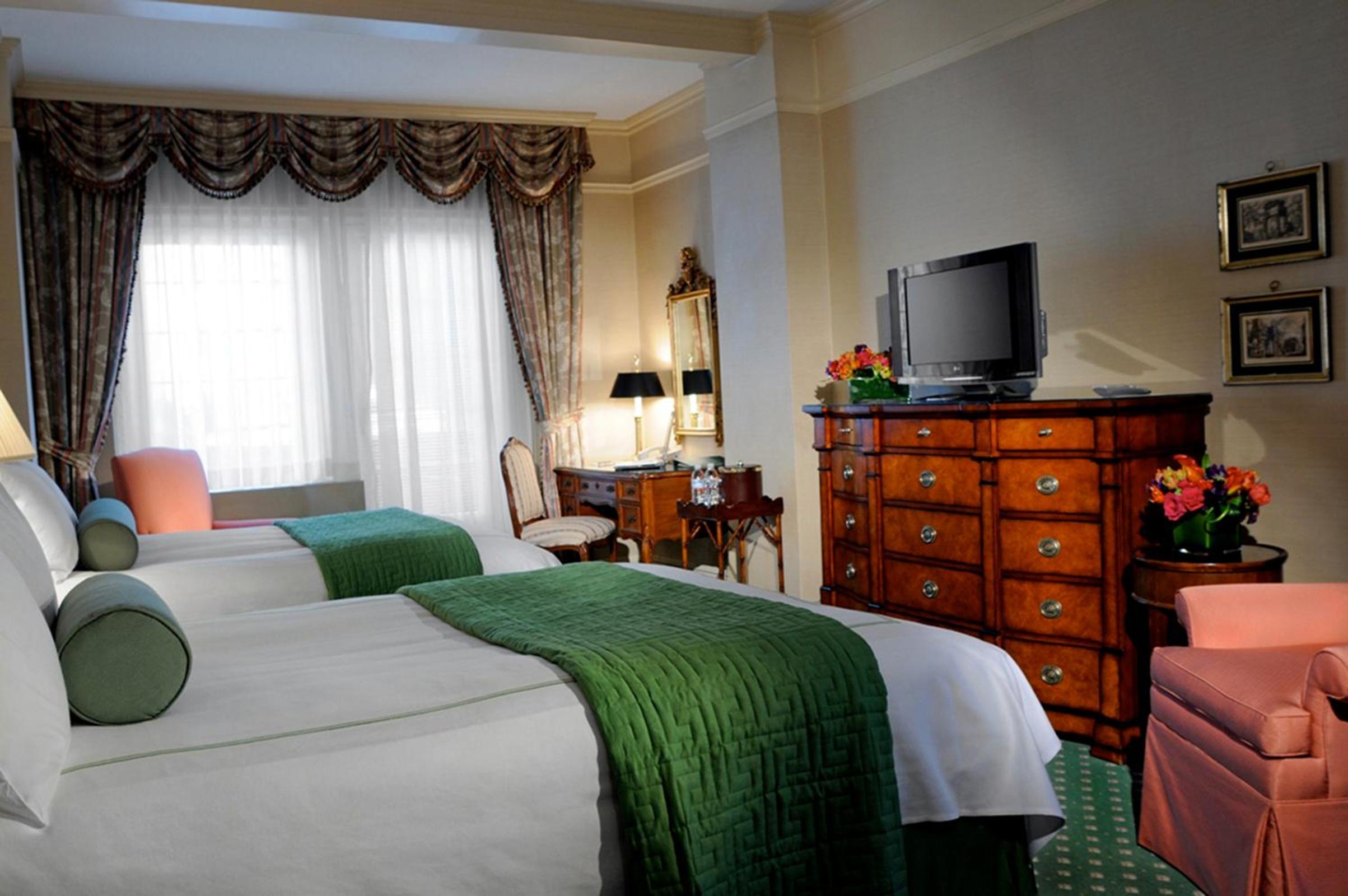 Deluxe Double Room With Two Double Beds photo 3